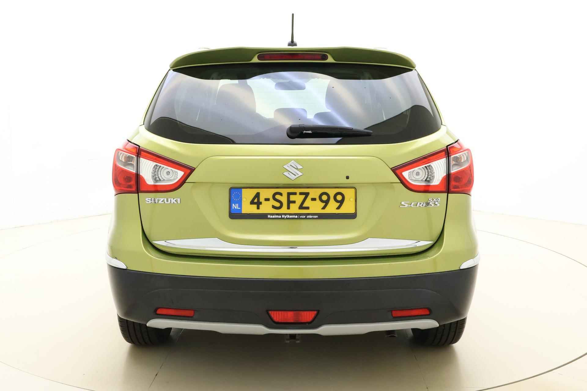 Suzuki SX4 S-Cross 1.6 Exclusive 115pk | Panoramadak | Climate Control | Lichtmetalen Velgen | Trekhaak | Stoelverwarming | Weinig Kilometers - 12/29