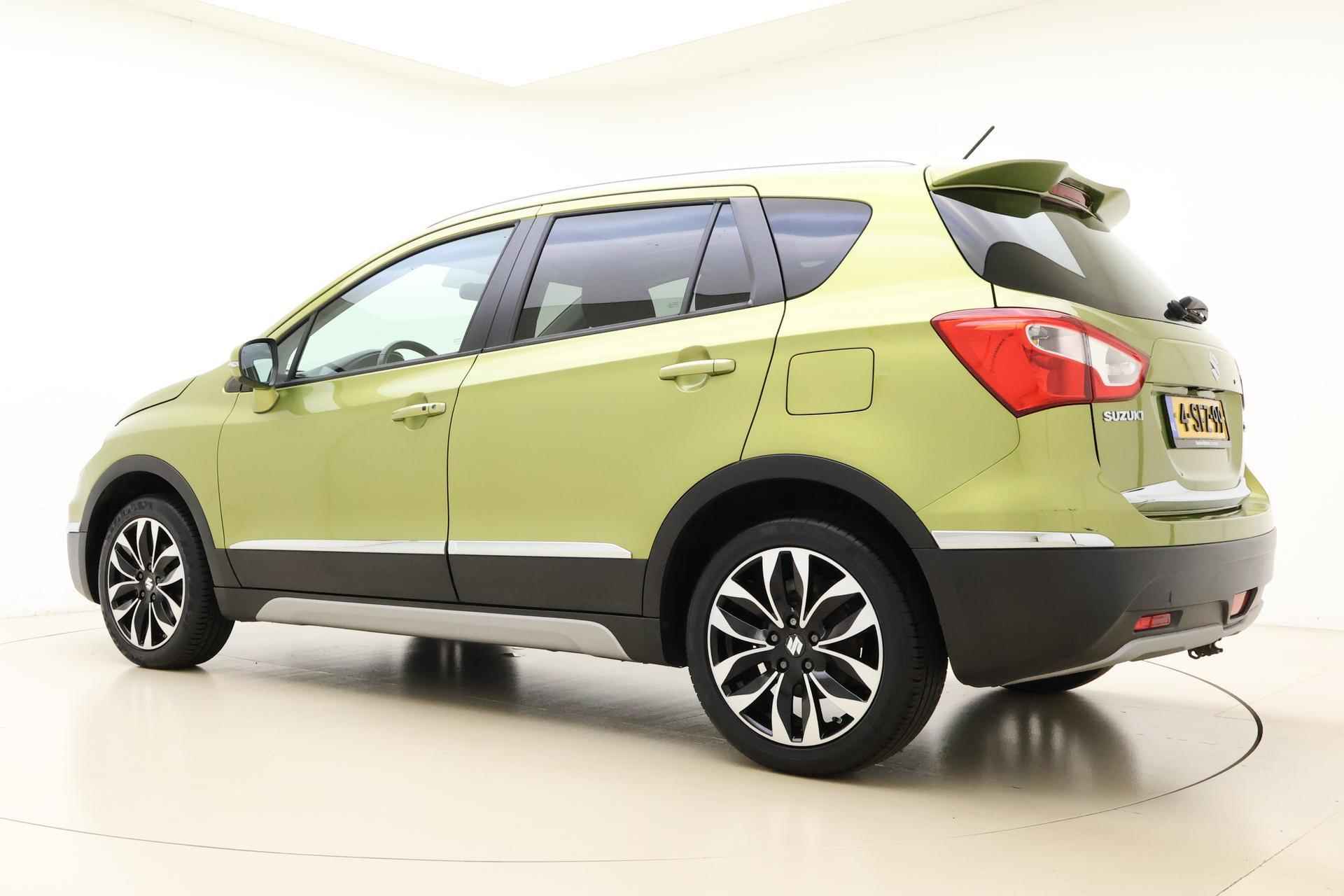 Suzuki SX4 S-Cross 1.6 Exclusive 115pk | Panoramadak | Climate Control | Lichtmetalen Velgen | Trekhaak | Stoelverwarming | Weinig Kilometers - 13/29