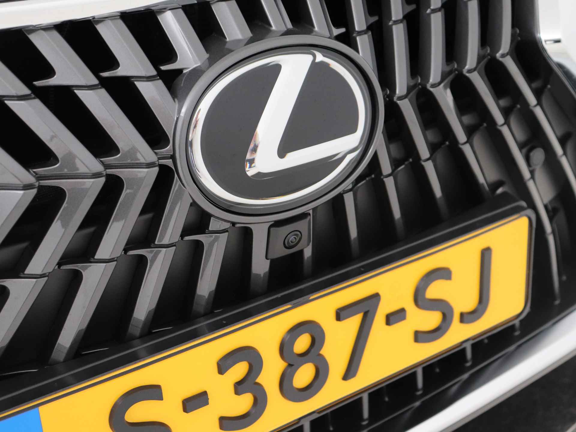 Lexus ES 300h Executive Line | Mark Levinson | Stoelverwarming en -ventilatie | Head-up Display | - 31/64