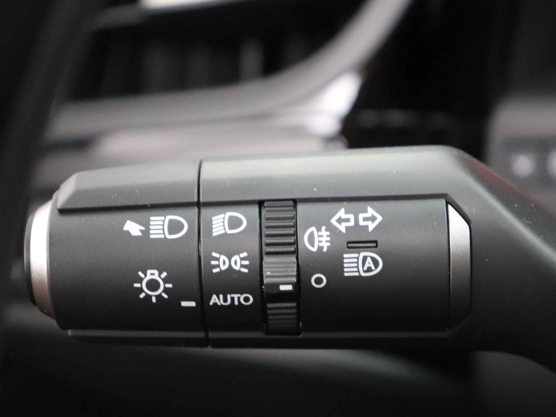 Lexus ES 300h Executive Line | Mark Levinson | Stoelverwarming en -ventilatie | Head-up Display | - 44/64
