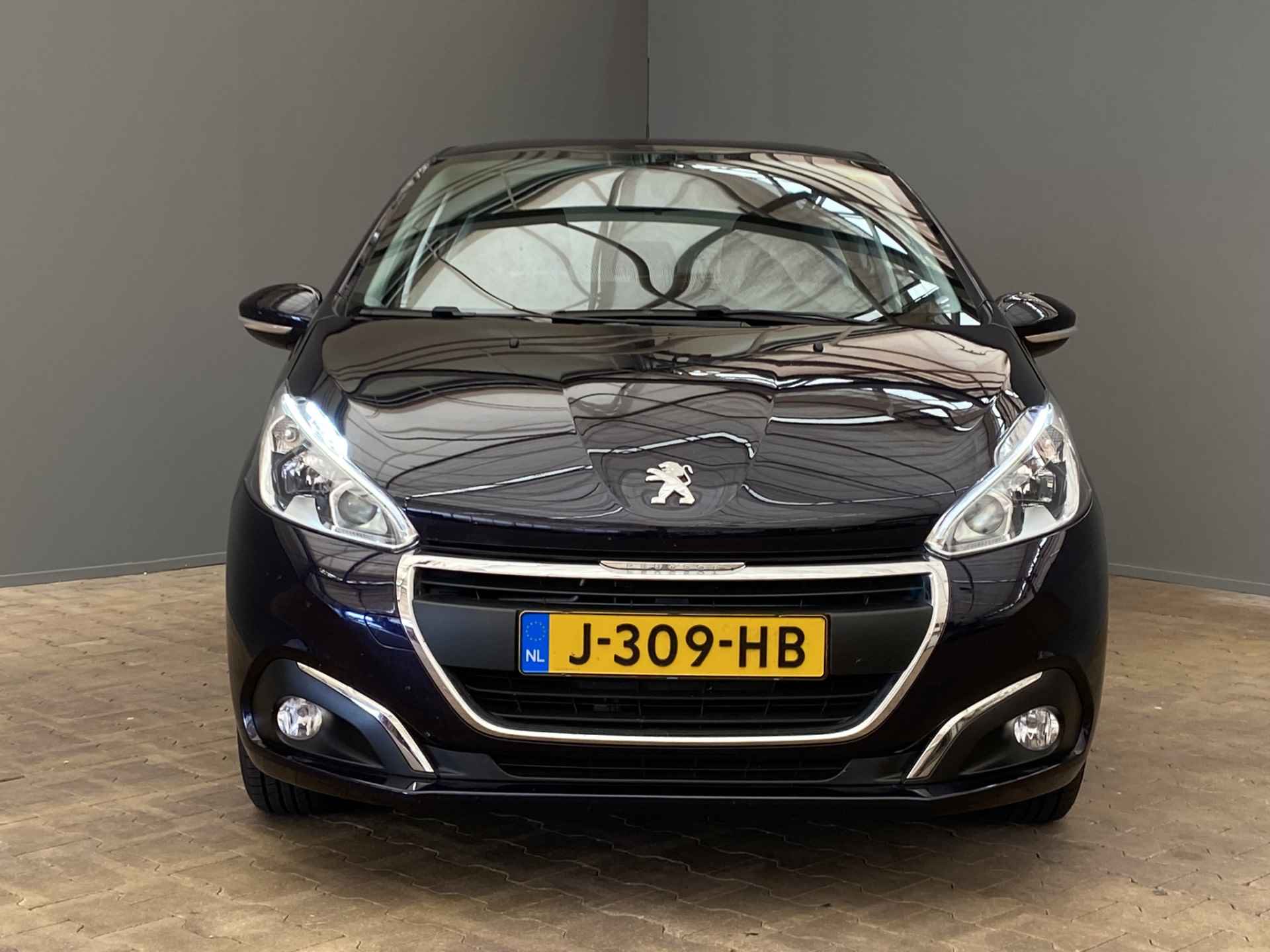 Peugeot 208 1.2 82PK Active | Airco | 5 Deurs | Bluetooth | Touchscreen | Cruise | Mistlampen | Led dagrij | - 11/30