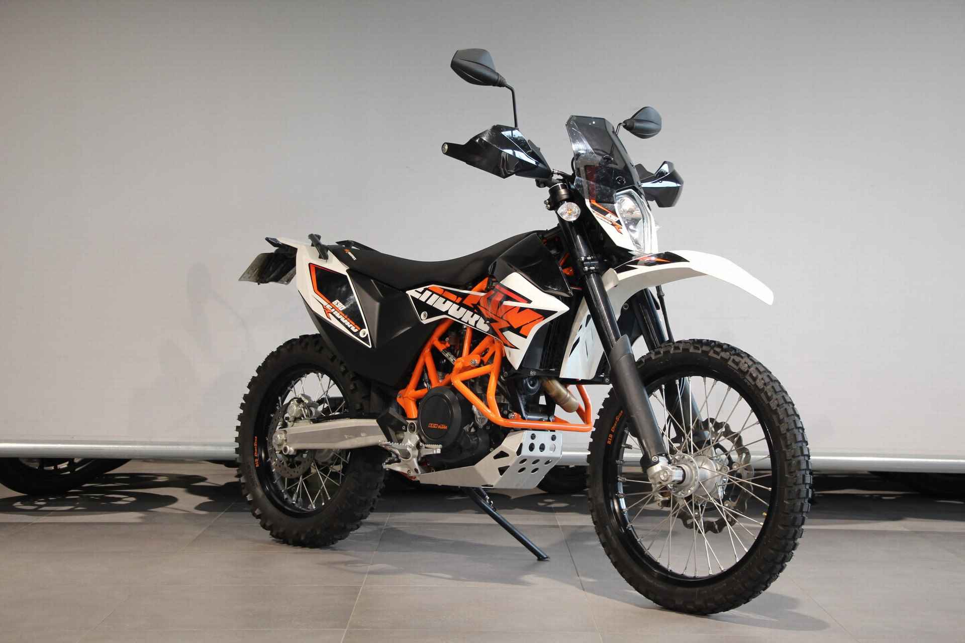 KTM 690 ENDURO R - 2/13