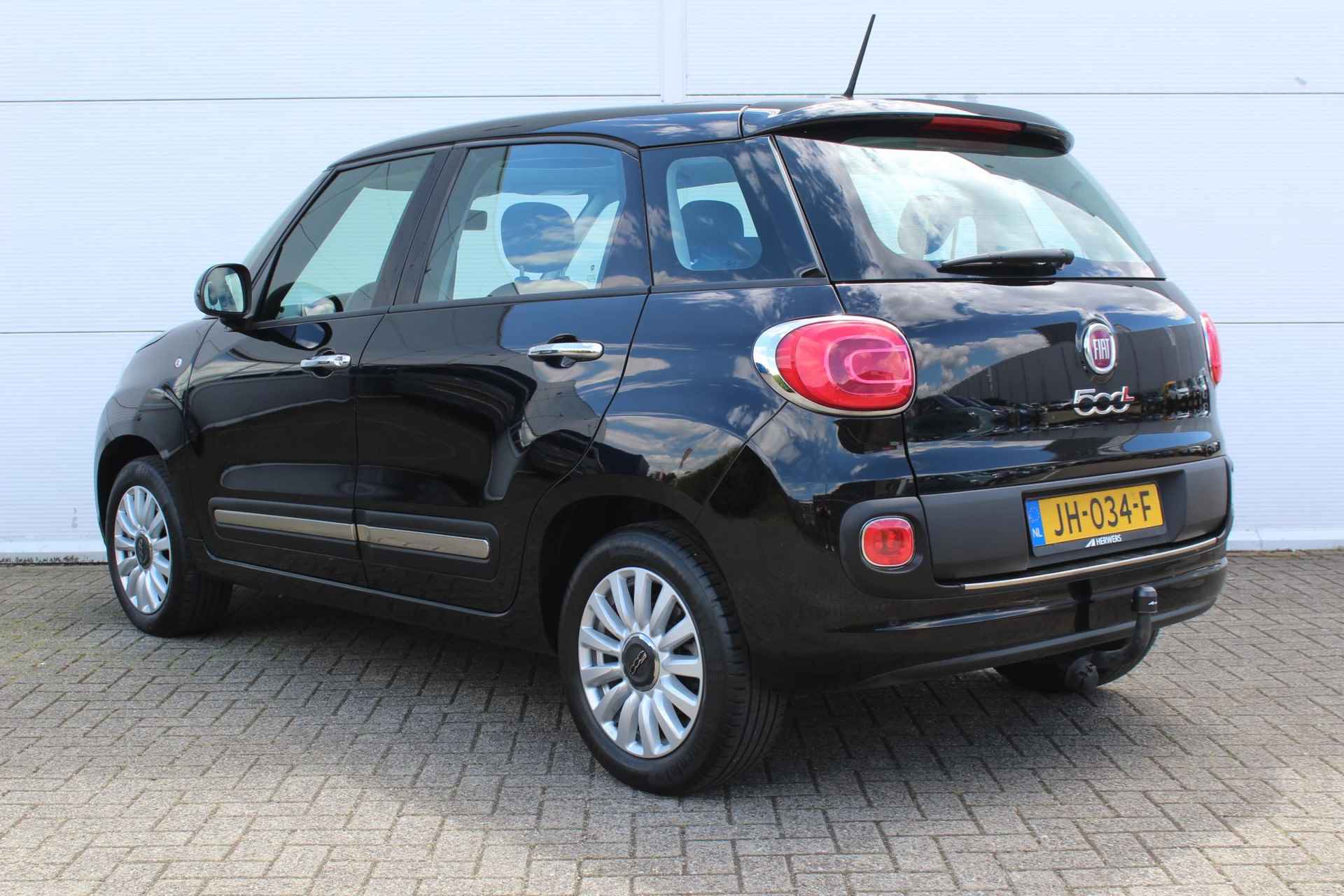 Fiat 500 L 1.4-T-Jet Lounge / Navigatie / Cruise Control / Climate Control / Trekhaak (1000 KG) / Stoelverwarming Voor / - 15/41