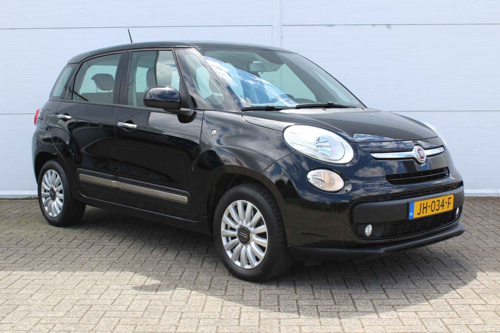 Fiat 500 L 1.4-T-Jet Lounge / Navigatie / Cruise Control / Climate Control / Trekhaak (1000 KG) / Stoelverwarming Voor / - 17/41