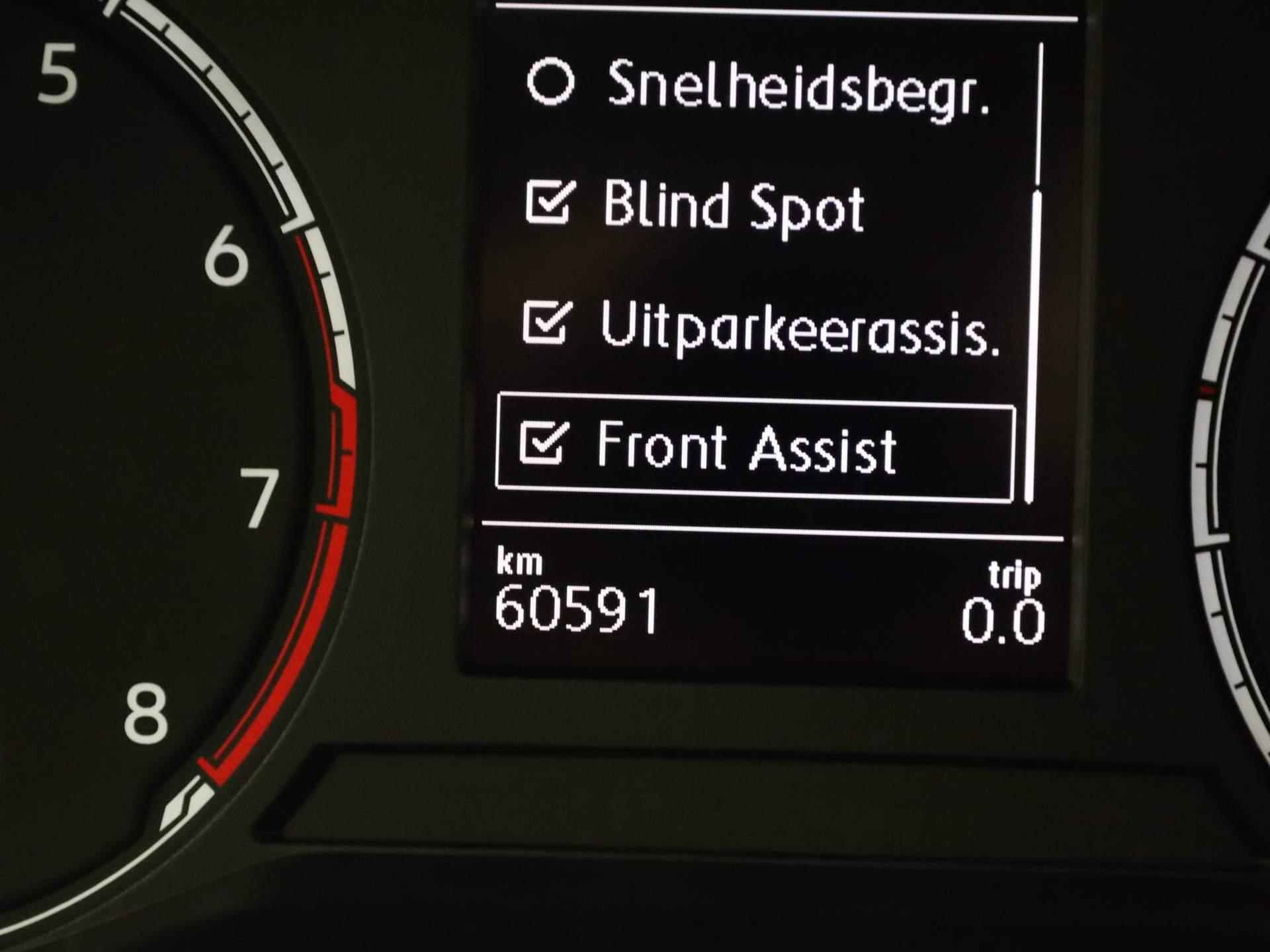 Volkswagen T-Cross 1.0TSI/115PK Style DSG · Navigatie · LED · Parkeersensoren - 11/37