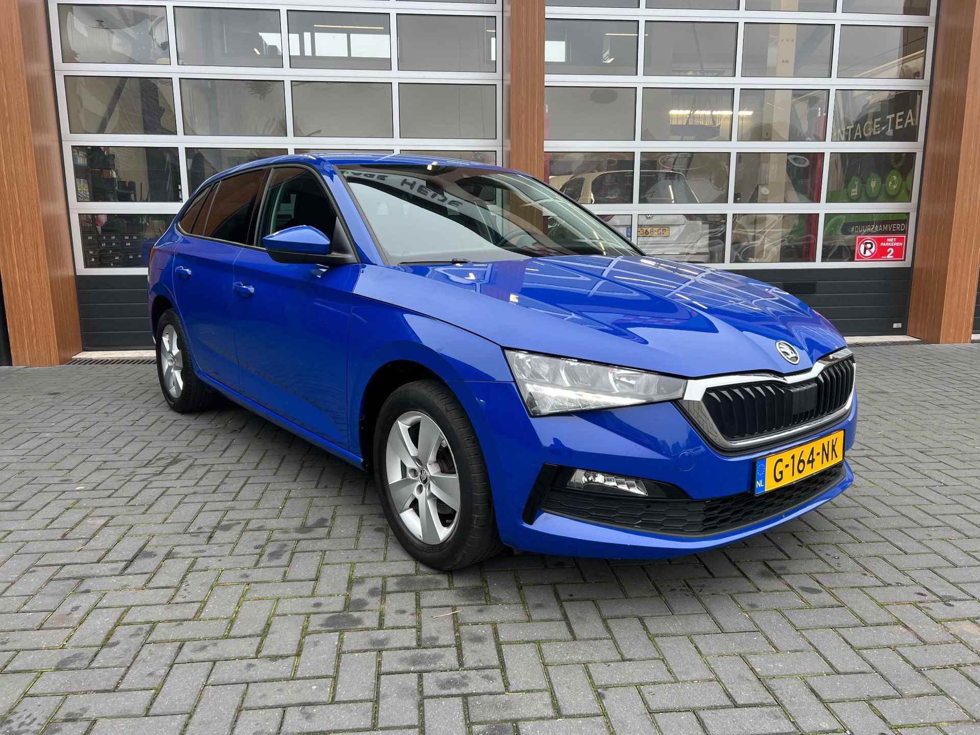 Skoda Scala 1.0 TSI Ambition | Virtual cockpit | Full-map Navigatie | Apple Carplay - 5/24