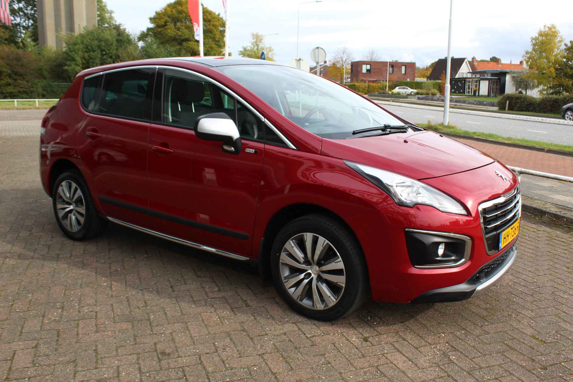 Peugeot 3008 1.2 PureTech Style , Hoge zit , 1500kg Trekgewicht Climate control , Navigatie, Cruise control , Panoramdak Parkeersensoren , LED dagrijverlichting , Bluetooth - 37/42