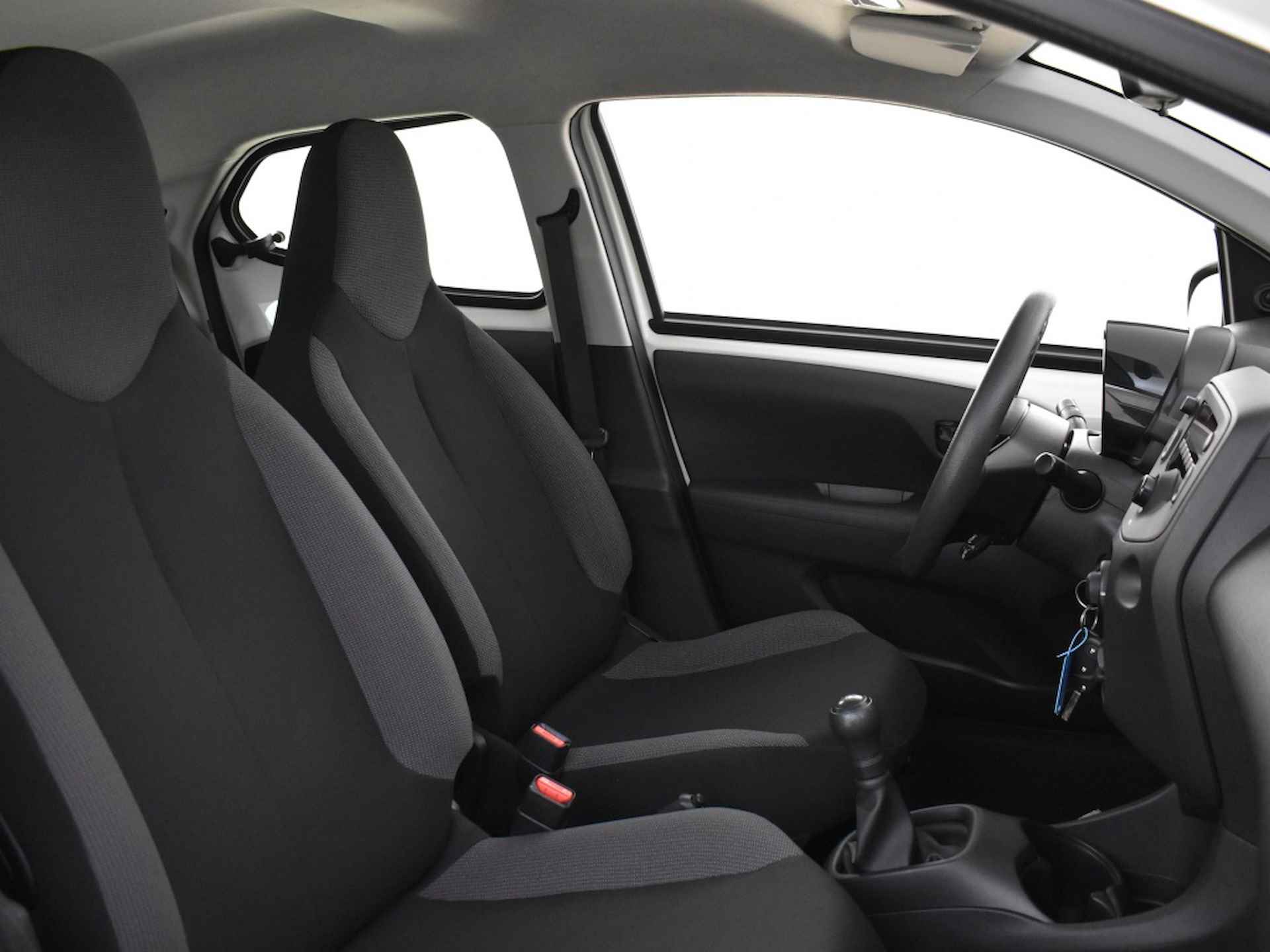 Toyota Aygo 1.0 VVT-i x-fun | Airco | Bluetooth - 20/29
