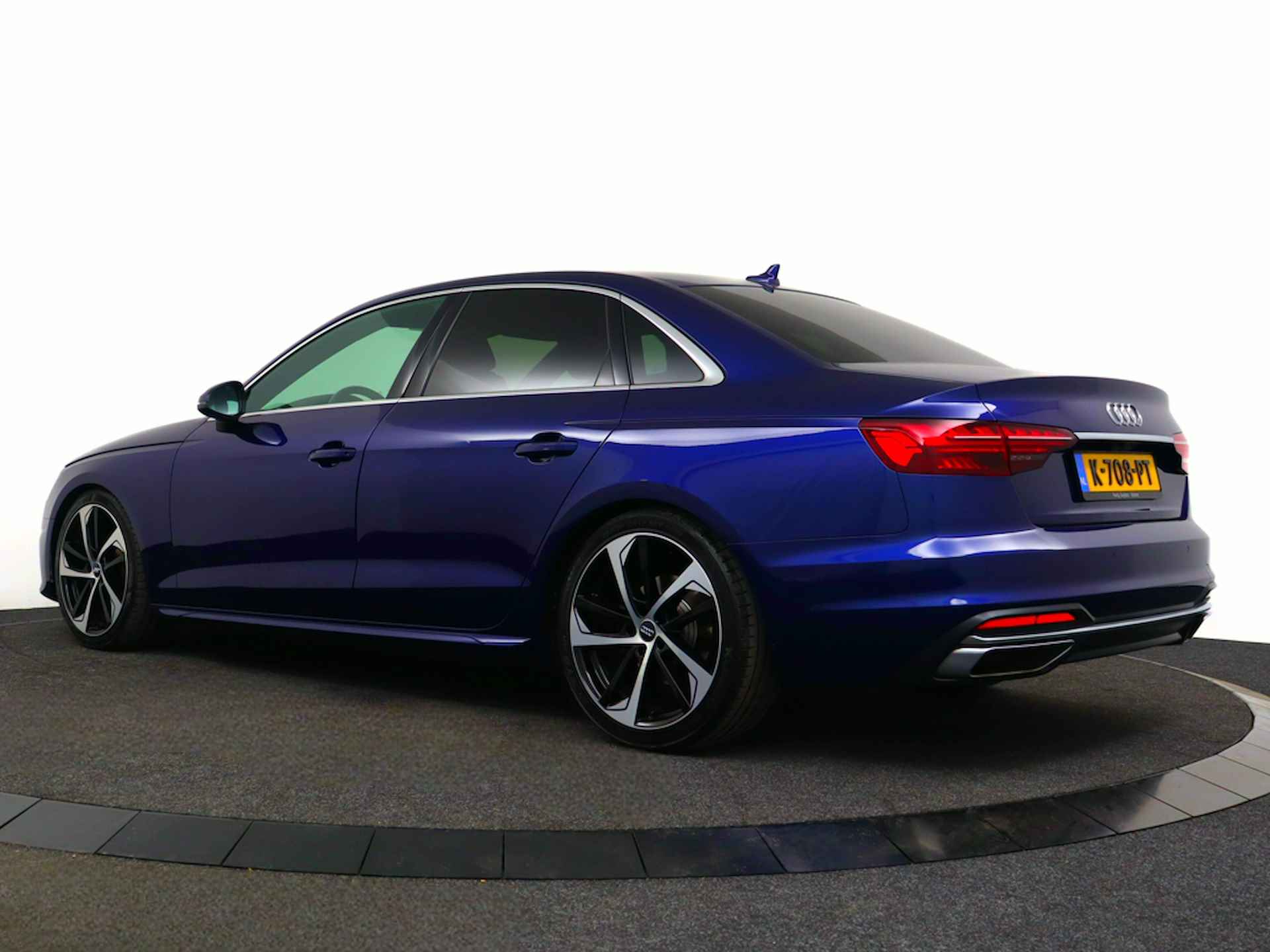 Audi A4 Limousine TFSI 150 PK S-LINE Launch Edition Sport - Navarra Blue - 12 MND BOVAG GARANTIE | Virtual | PDC Camera | LED Plus | Leer | NAVI | Adap.Cruise --RIJKLAAR ZONDER MEERPRIJS - 5/40