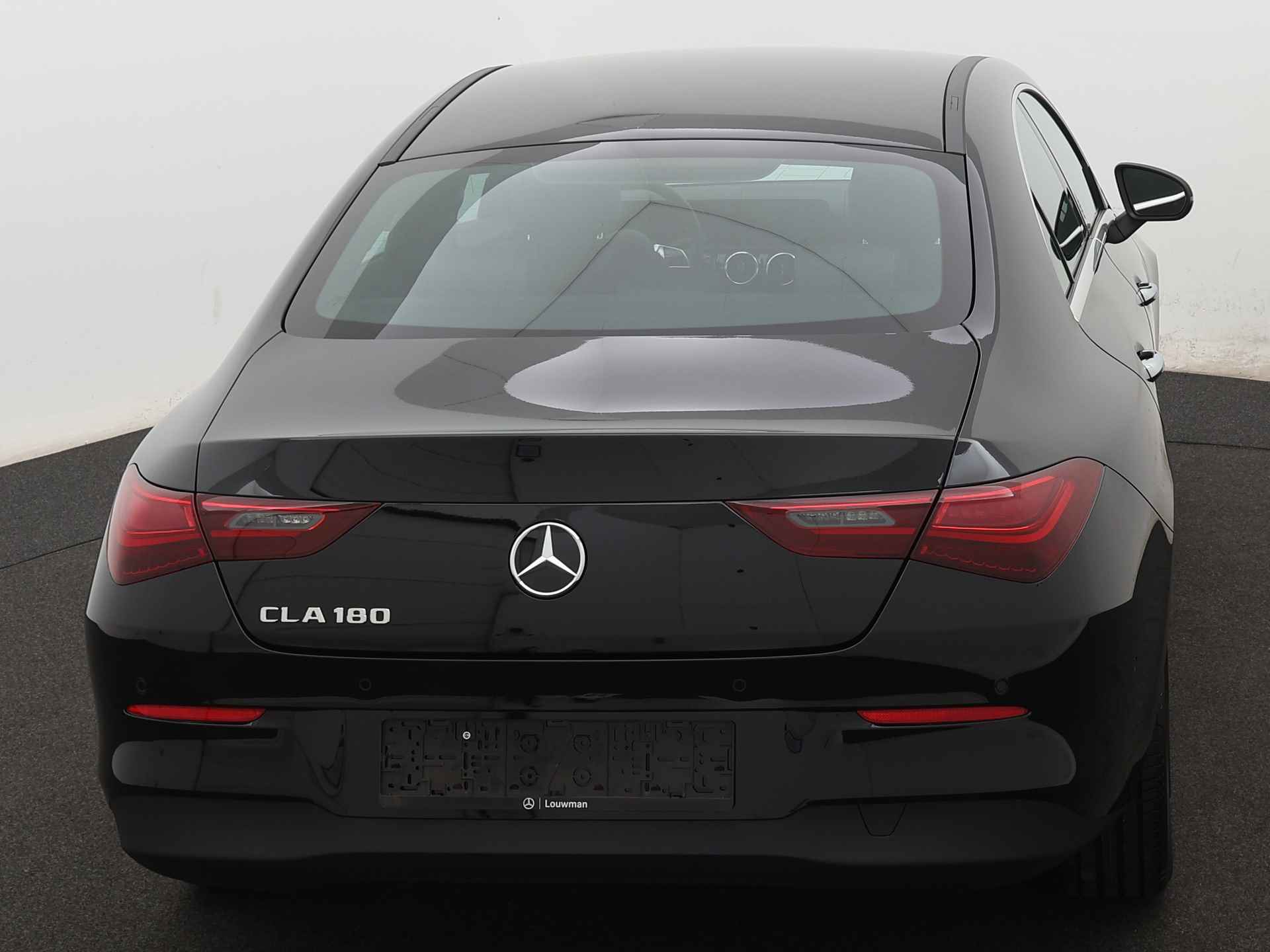 Mercedes-Benz CLA-Klasse 180 Star Edition | Dodehoekassistent | KEYLESS GO | Parkeerpakket met achteruitrijcamera | USB pakket plus | Spiegelpakket | Verwarmde stoelen vooraan | - 23/31