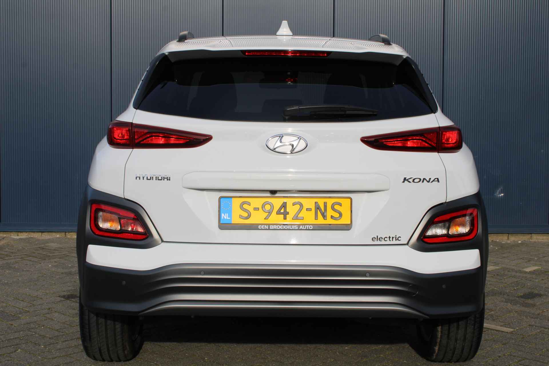 Hyundai KONA Electric 39 kWh 136pk Comfort Smart Automaat | € 2.000,- Subsidie | Led | Climate | Camera | Keyless | Navigatie | 17" Lichtmetaal | Stoe - 5/25