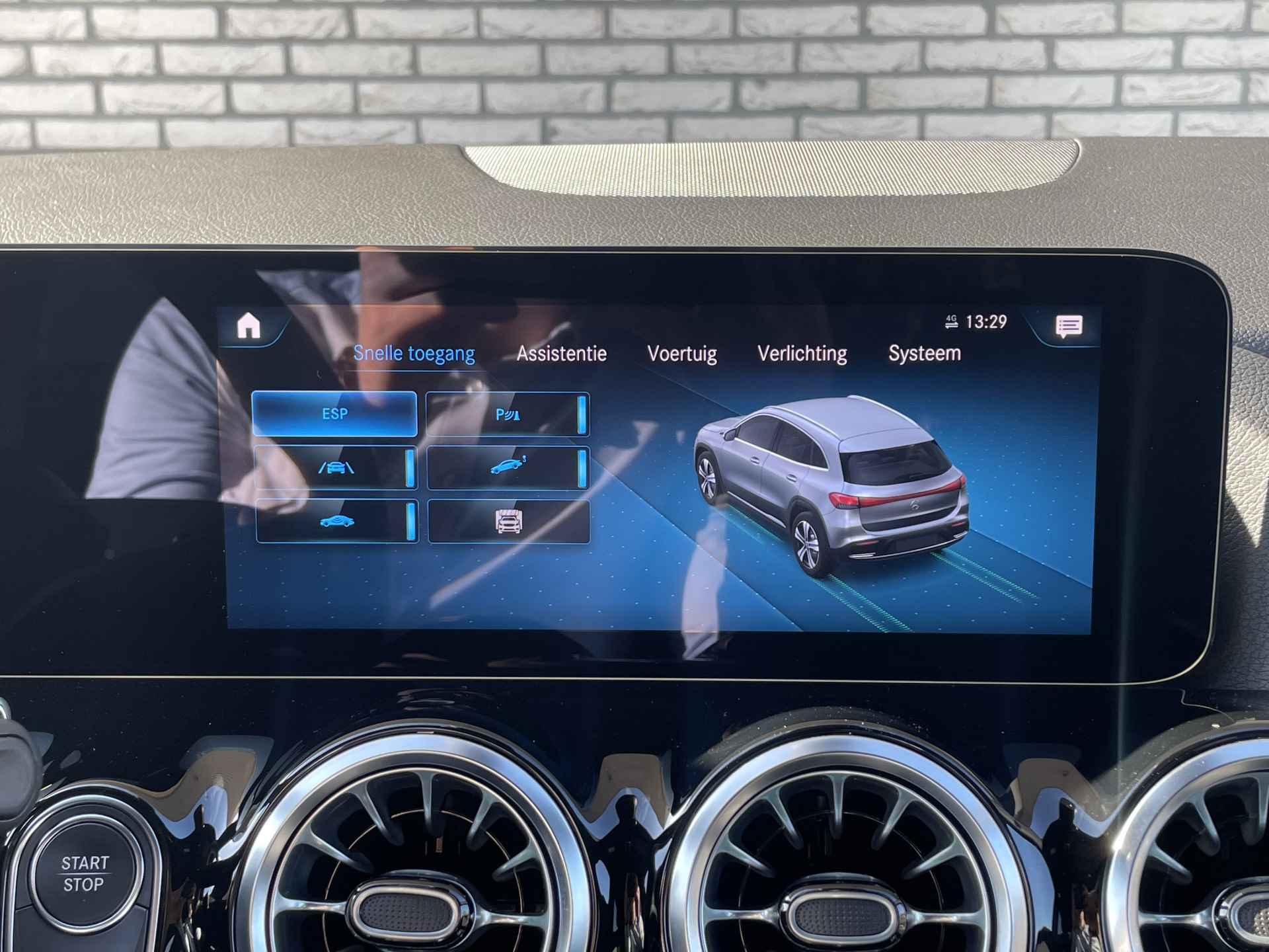 Mercedes-Benz EQA 250+ Business Edition 71 kWh l Trekhaak l Carplay l LED l Stoelverwarming l - 20/25