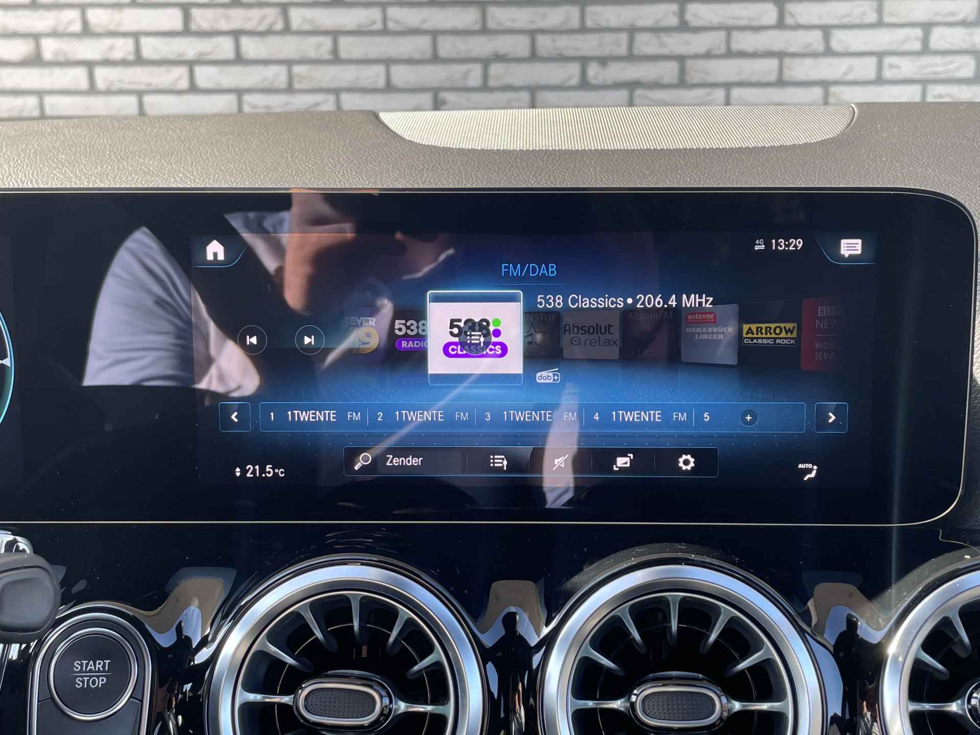 Mercedes-Benz EQA 250+ Business Edition 71 kWh l Trekhaak l Carplay l LED l Stoelverwarming l - 22/25