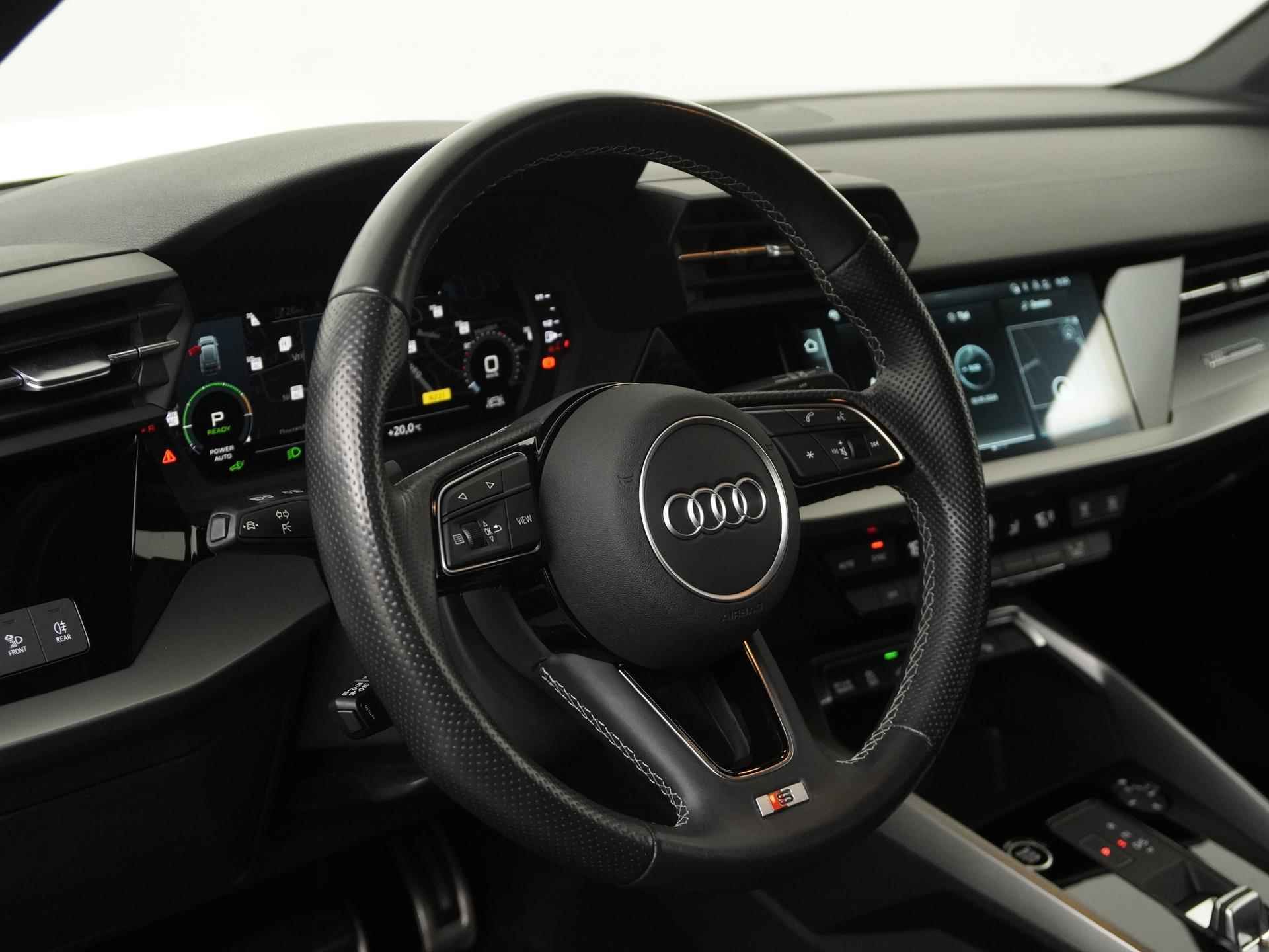 Audi A3 Sportback 40 TFSI e Business edition | Digital Cockpit | Camera | Zondag Open! - 35/43