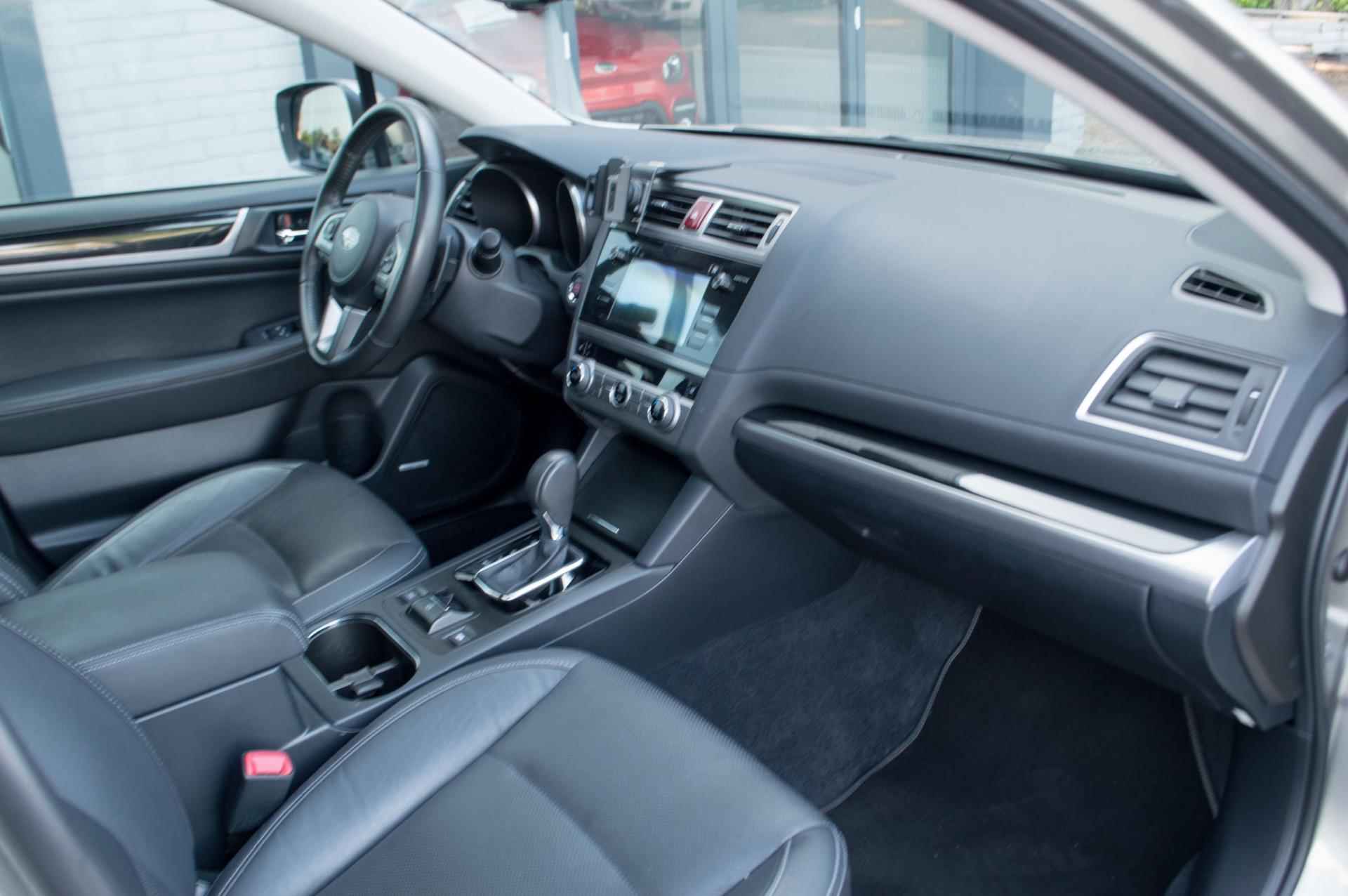 Subaru Outback 2.5i Premium EYESIGHT| Automaat | NL AUTO|TREKHAAK|OPEN DAK - 10/57