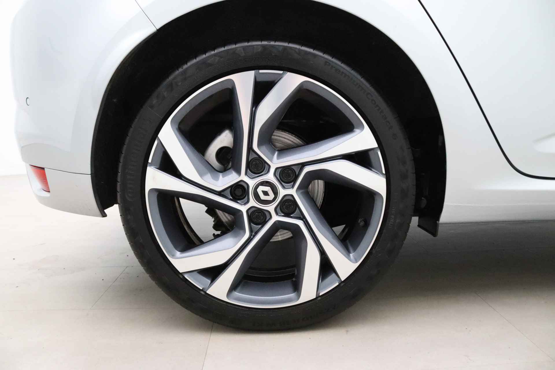 Renault Mégane TCe 160pk R.S. Line EDC/Automaat Adapt. cruise | Bose | Head-Up disp. | Schuif-/kanteldak | 18" Velgen - 41/45