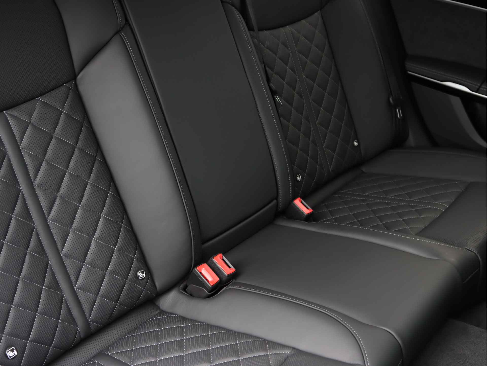 Audi A8 60 TFSI e quattro | S-line interieur | Vierwielbesturing | Head up | Pano | B&O | Digitale Matrix | Servo | Trekhaak | 360° camera | Stoelventilatie | € 35.000,00 voordeel!! - 10/58