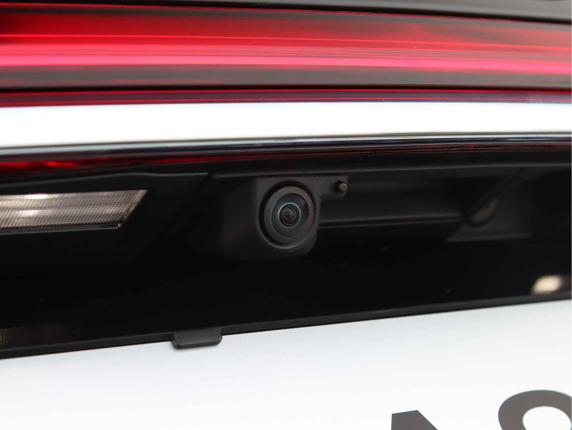 Audi A8 60 TFSI e quattro | S-line interieur | Vierwielbesturing | Head up | Pano | B&O | Digitale Matrix | Servo | Trekhaak | 360° camera | Stoelventilatie | € 35.000,00 voordeel!! - 19/58