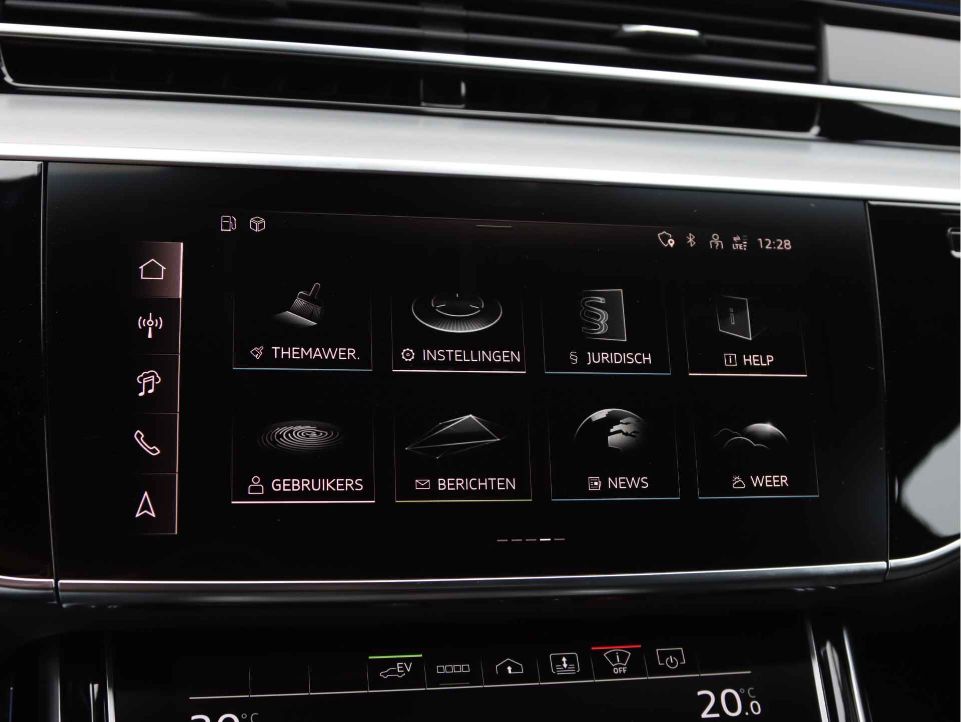 Audi A8 60 TFSI e quattro | S-line interieur | Vierwielbesturing | Head up | Pano | B&O | Digitale Matrix | Servo | Trekhaak | 360° camera | Stoelventilatie | € 35.000,00 voordeel!! - 39/58