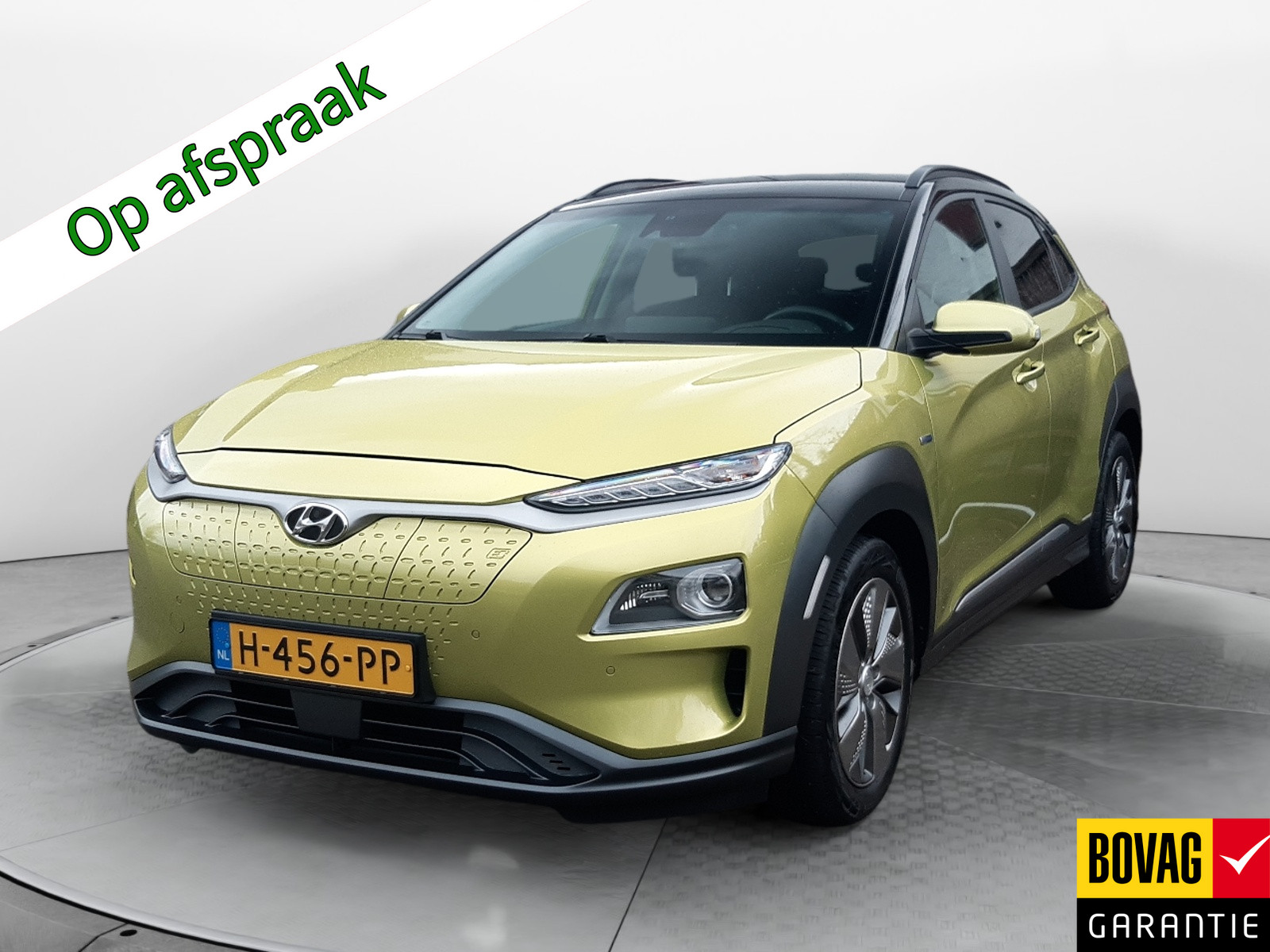 Hyundai KONA EV Premium 64 kWh (204 PK) 1e-Eig, Hyundai-Dealer-Onderh, 12-Mnd-Bovag, NL-Auto, Leer, Warmtepomp, Navigatie/Apple-Carplay/Android-Auto, Adaptive-Cruisecontrol, Head-Up, Keyless-Entry/Start, Stoelverwarming-V+A, Parkeersensoren-V+A, Stoelventilatie, Stuurverwarming, DAB, Premium-Audio, Lm-Velgen-17Inch, Privacy-Glas