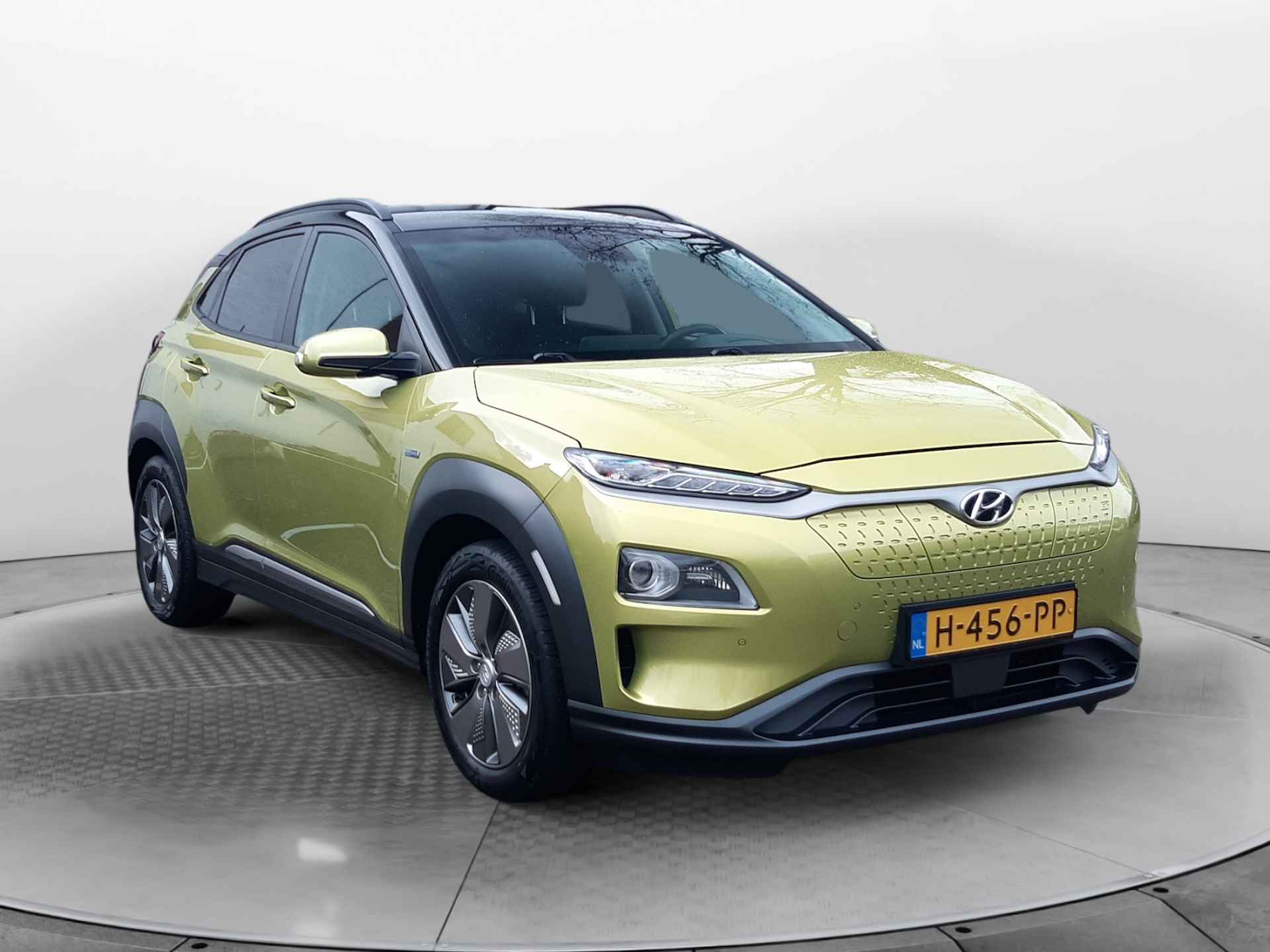 Hyundai KONA EV Premium 64 kWh (204 PK) 1e-Eig, Hyundai-Dealer-Onderh, 12-Mnd-Bovag, NL-Auto, Leer, Warmtepomp, Navigatie/Apple-Carplay/Android-Auto, Adaptive-Cruisecontrol, Head-Up, Keyless-Entry/Start, Stoelverwarming-V+A, Parkeersensoren-V+A, Stoelventilatie, Stuurverwarming, DAB, Premium-Audio, Lm-Velgen-17Inch, Privacy-Glas - 18/37