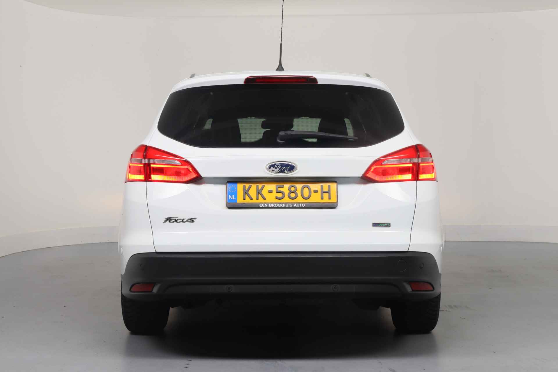 Ford Focus Wagon 1.0 Titanium | Navi | Clima | Winter Pack | Keyless | Parkeersensoren V+A | Lichtmetalen Velgen | Half Leder | BLIS - 4/38