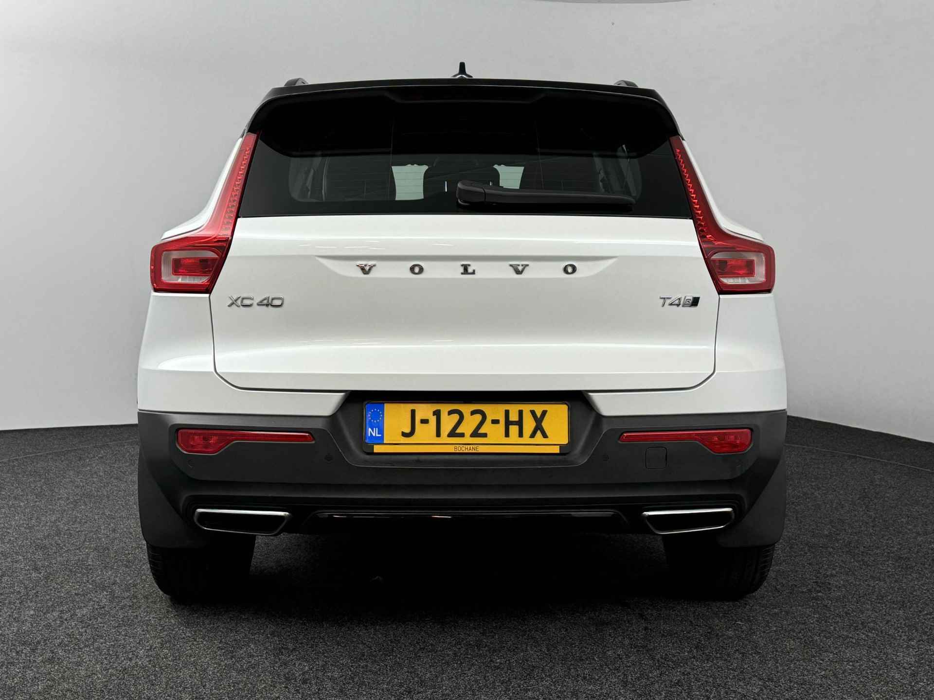 Volvo XC40 2.0 T4 AWD R-Design CLIMA | CAMERA | ADAPTIVE CRUISE | NAVI | ELEKTRISCHE KOFFERKLEP | ANDROID & APPLE CARPLAY | - 49/51