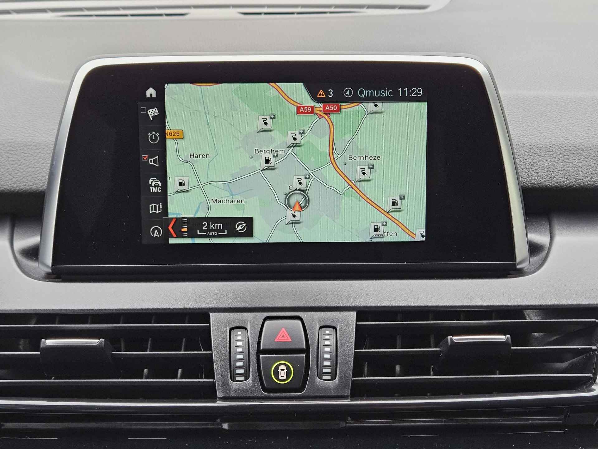 BMW 2-serie Active Tourer 225xe iPerformance /Apple Carplay/Elektr. achterklep/Stoelverw./Licht&Regensensor/Cruise&Clima Control/USB met snellaad functie/Isofix/(MET GARANTIE*) - 17/35