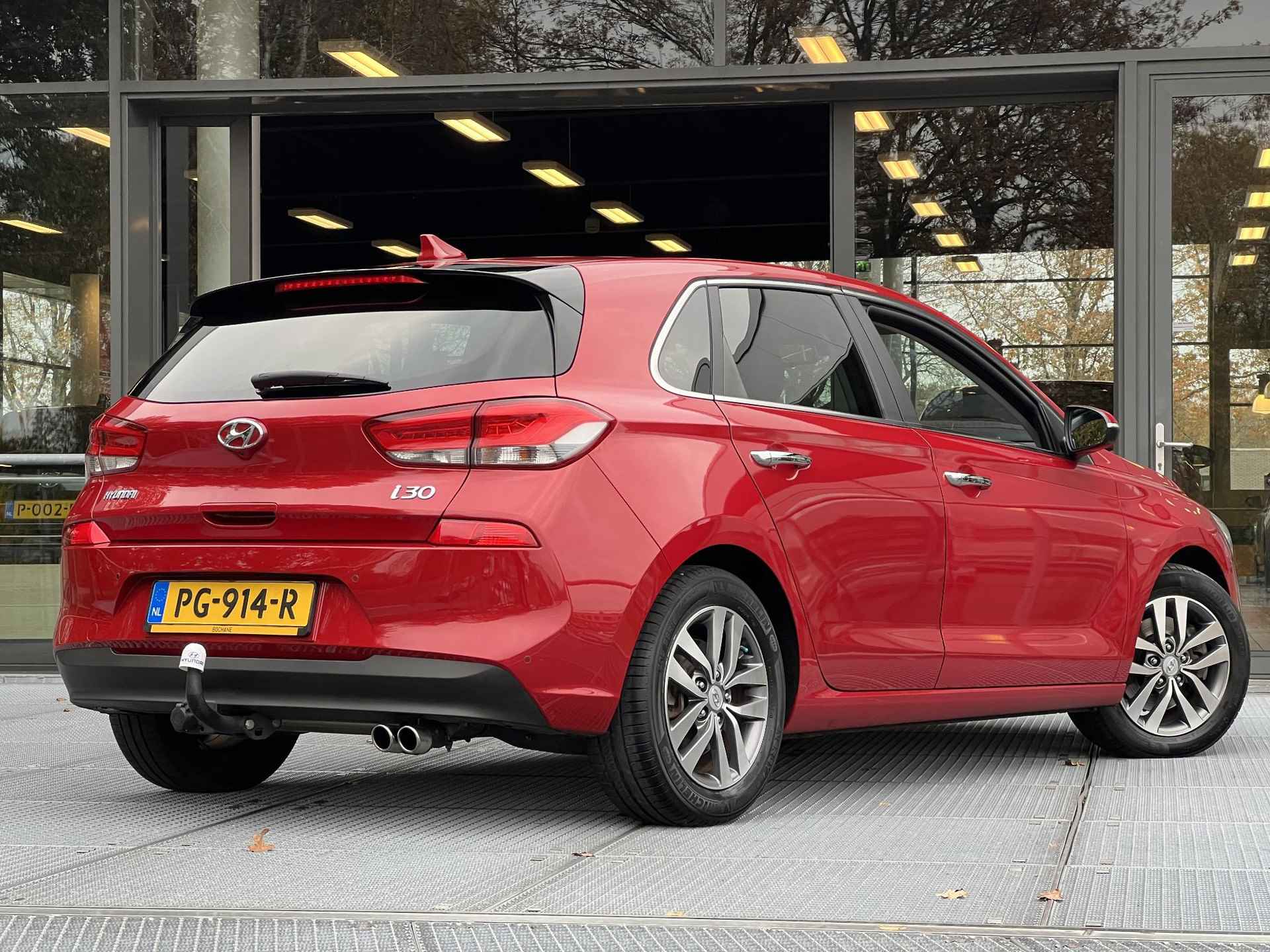 Hyundai i30 1.4 T-GDI Premium | Navigatie | Carplay | Trekhaak | - 3/36