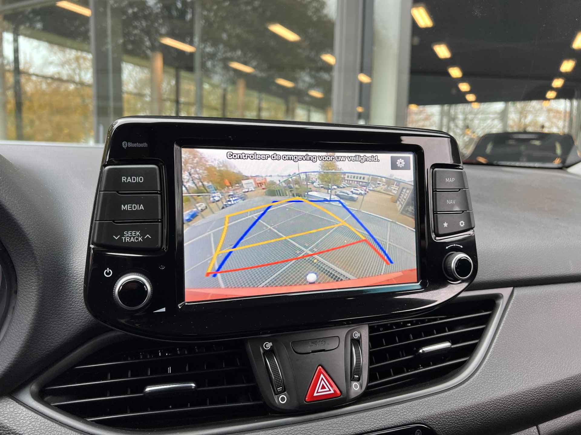 Hyundai i30 1.4 T-GDI Premium | Navigatie | Carplay | Trekhaak | - 13/36