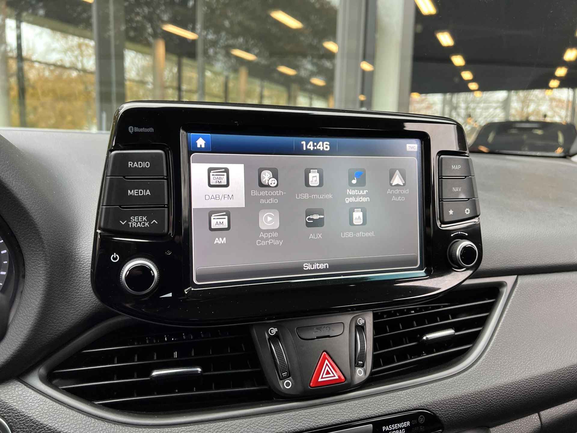 Hyundai i30 1.4 T-GDI Premium | Navigatie | Carplay | Trekhaak | - 15/36