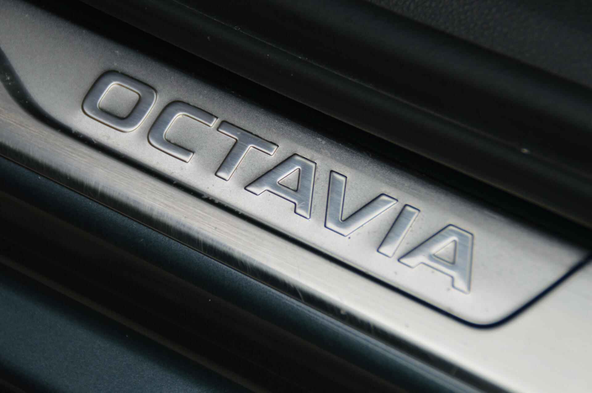 Skoda Octavia Combi 1.4 TSI 204 pk iV PHEV First Edition leder/alcantara - 74/93