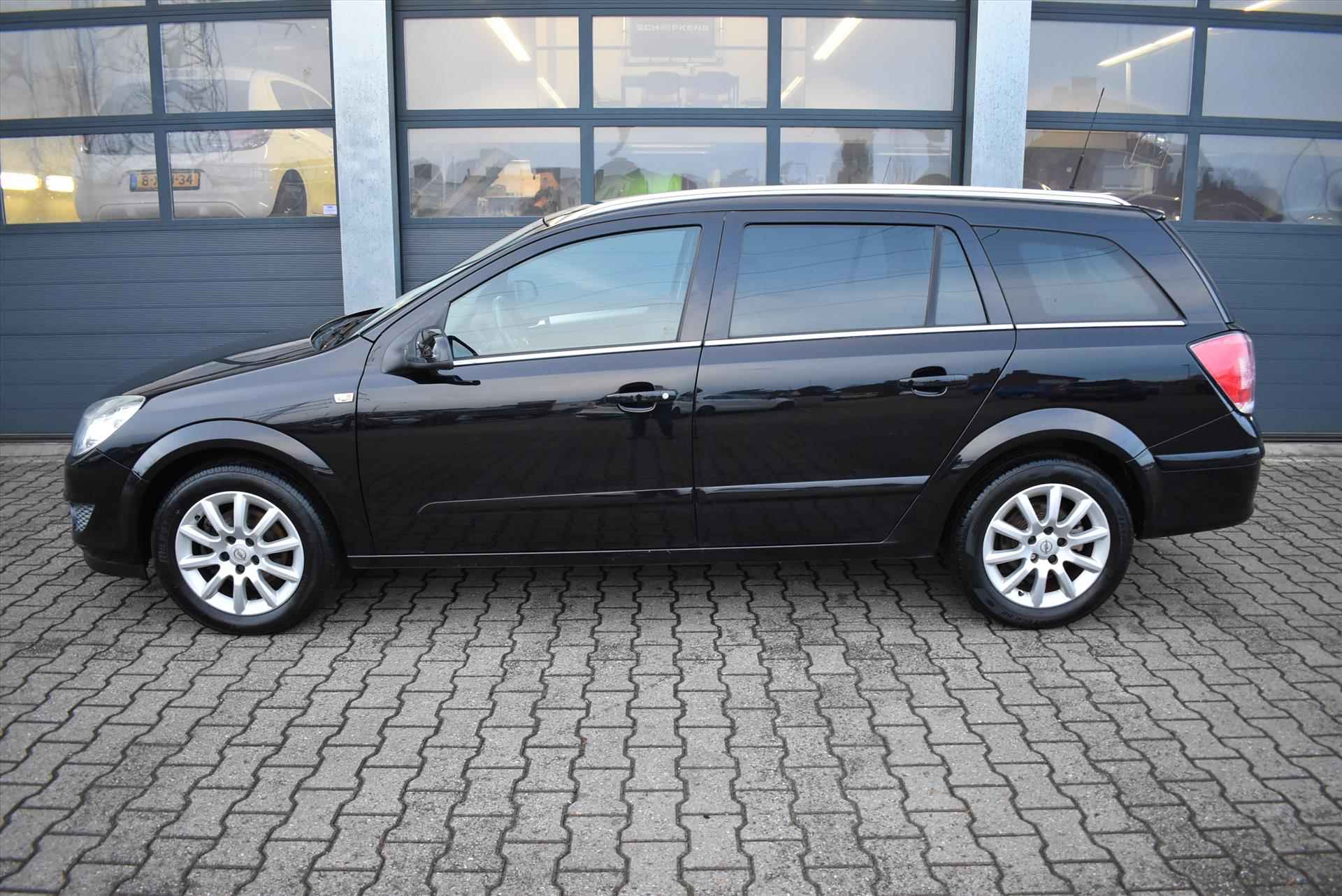 OPEL Astra Stationwagon 1.6 16V 115pk Cosmo - 2/29