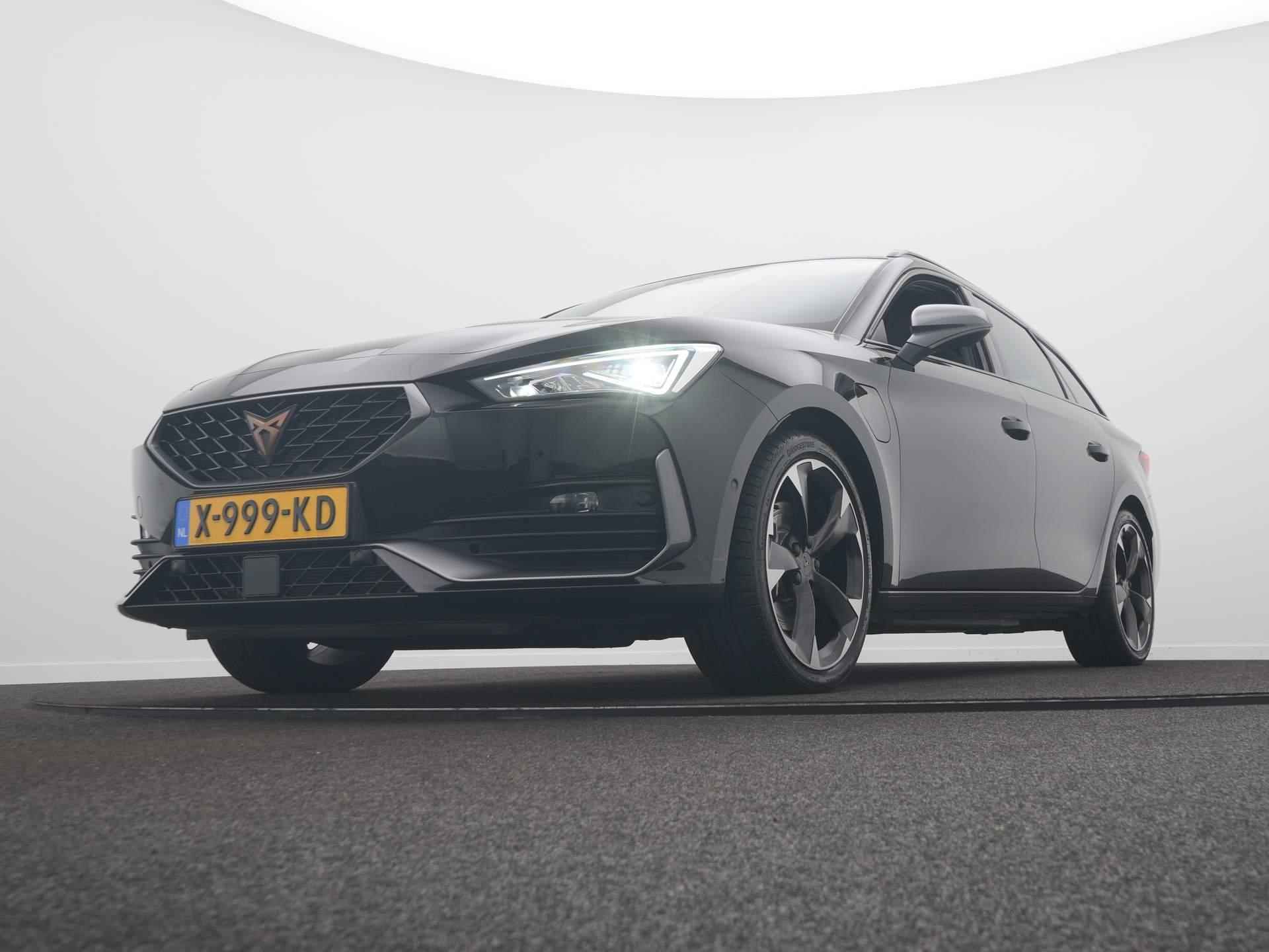 CUPRA Leon Sportstourer 1.4 e-Hybrid Business / Elek. Trekhaak / Adap. Cruise / Camera / Sfeerverlichting - 9/62