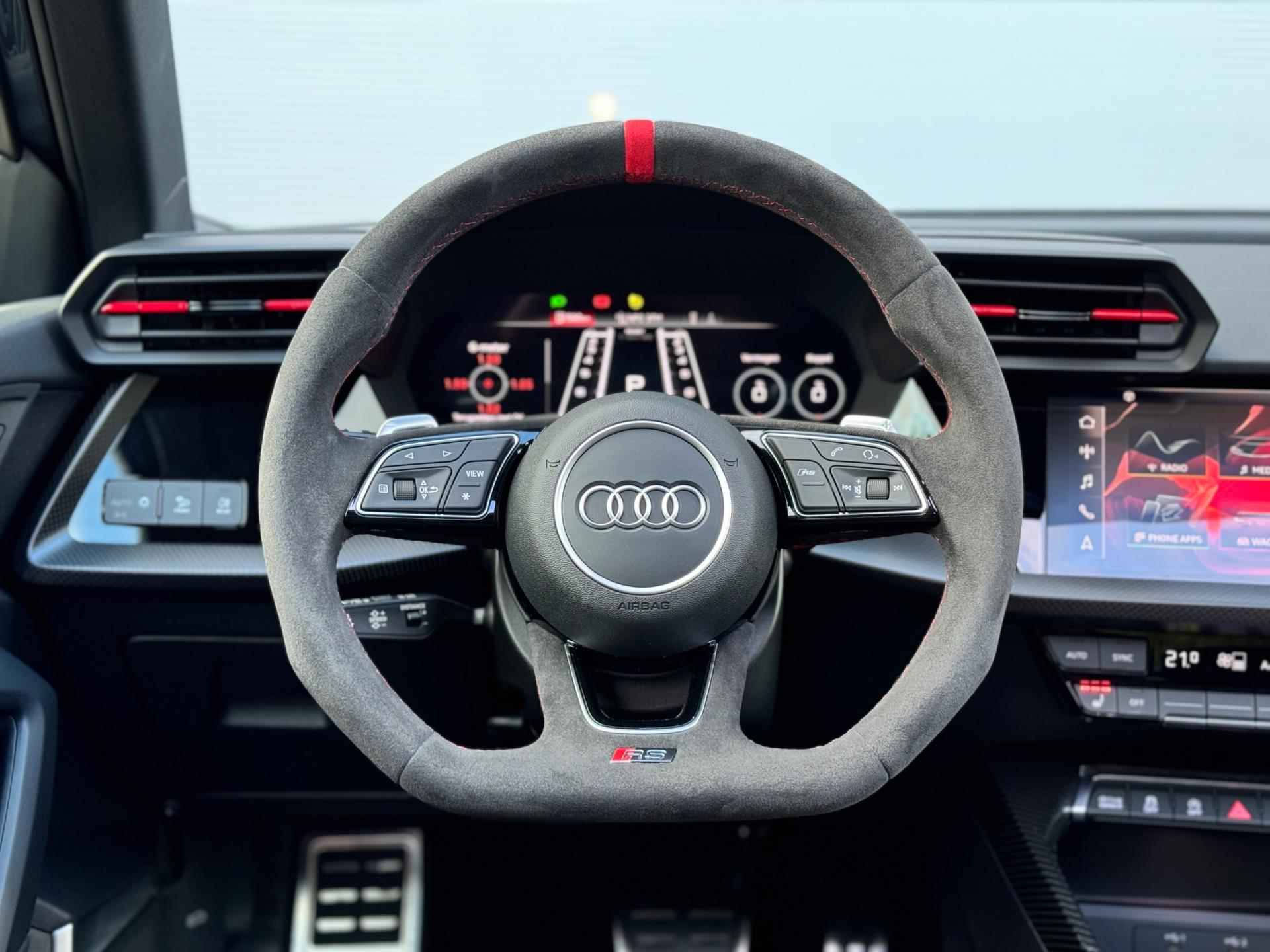 Audi A3 Limousine 2.5 TFSI RS 3 quattro HUD/Carbon/B&O - 17/31