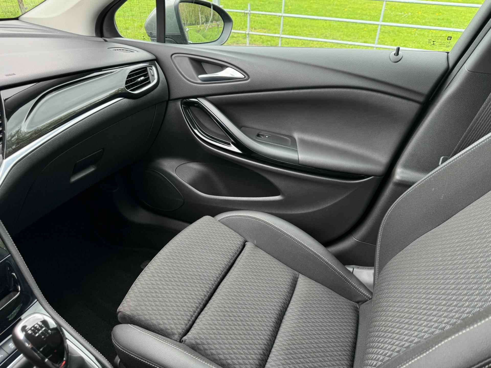 Opel Astra 1.4 Innovation 150PK prachtige auto, Apple CarPlay/Android auto - 24/30