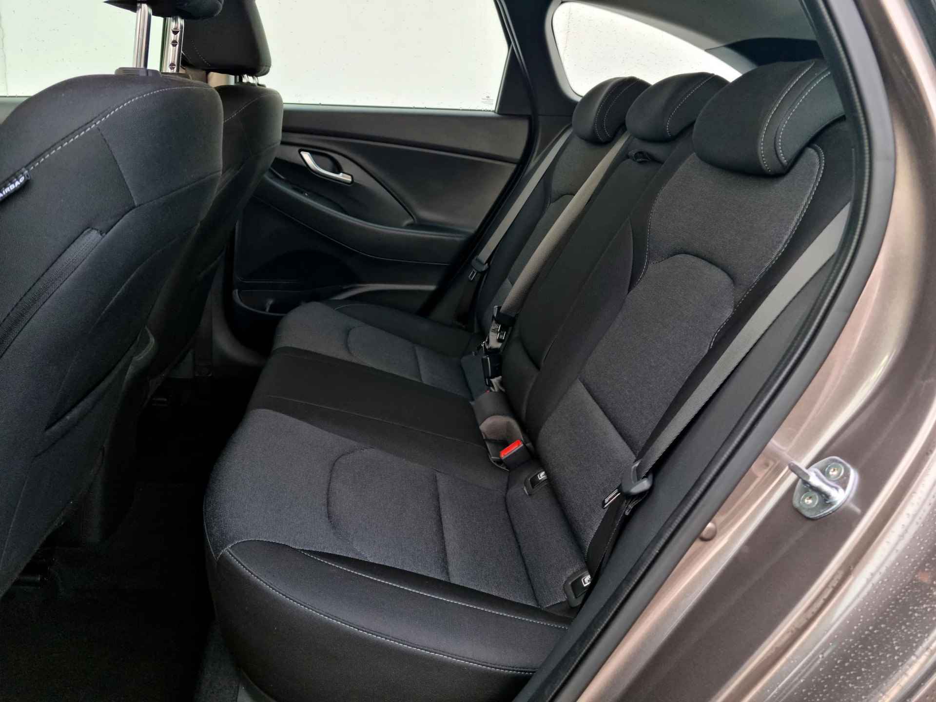Hyundai i30 Wagon 1.0 T-GDi MHEV Comfort Smart Automaat / Private Lease Vanaf €629,- / Navigatie / Android Auto/Apple Carplay - 7/41