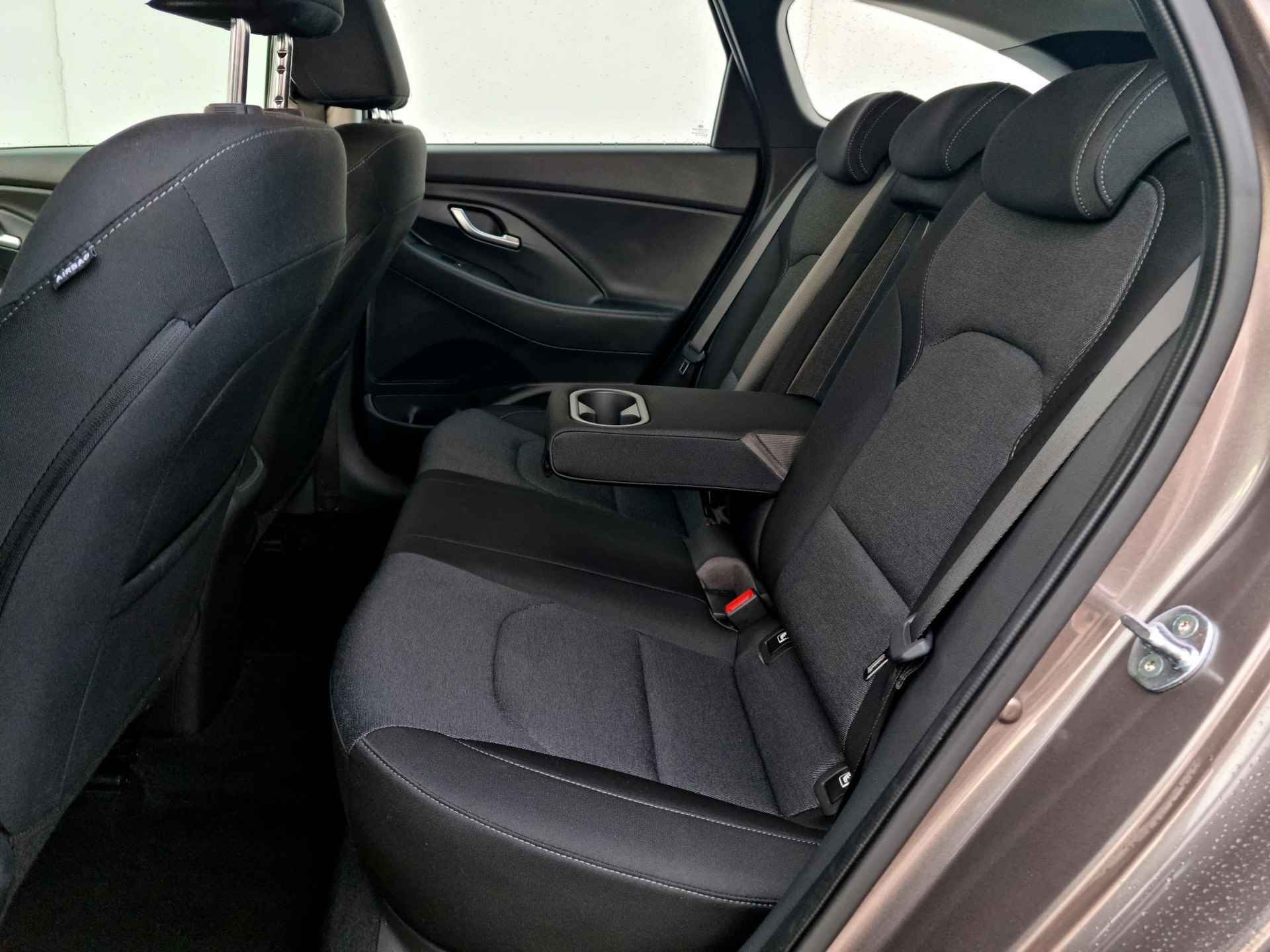 Hyundai i30 Wagon 1.0 T-GDi MHEV Comfort Smart Automaat / Private Lease Vanaf €629,- / Navigatie / Android Auto/Apple Carplay - 39/41