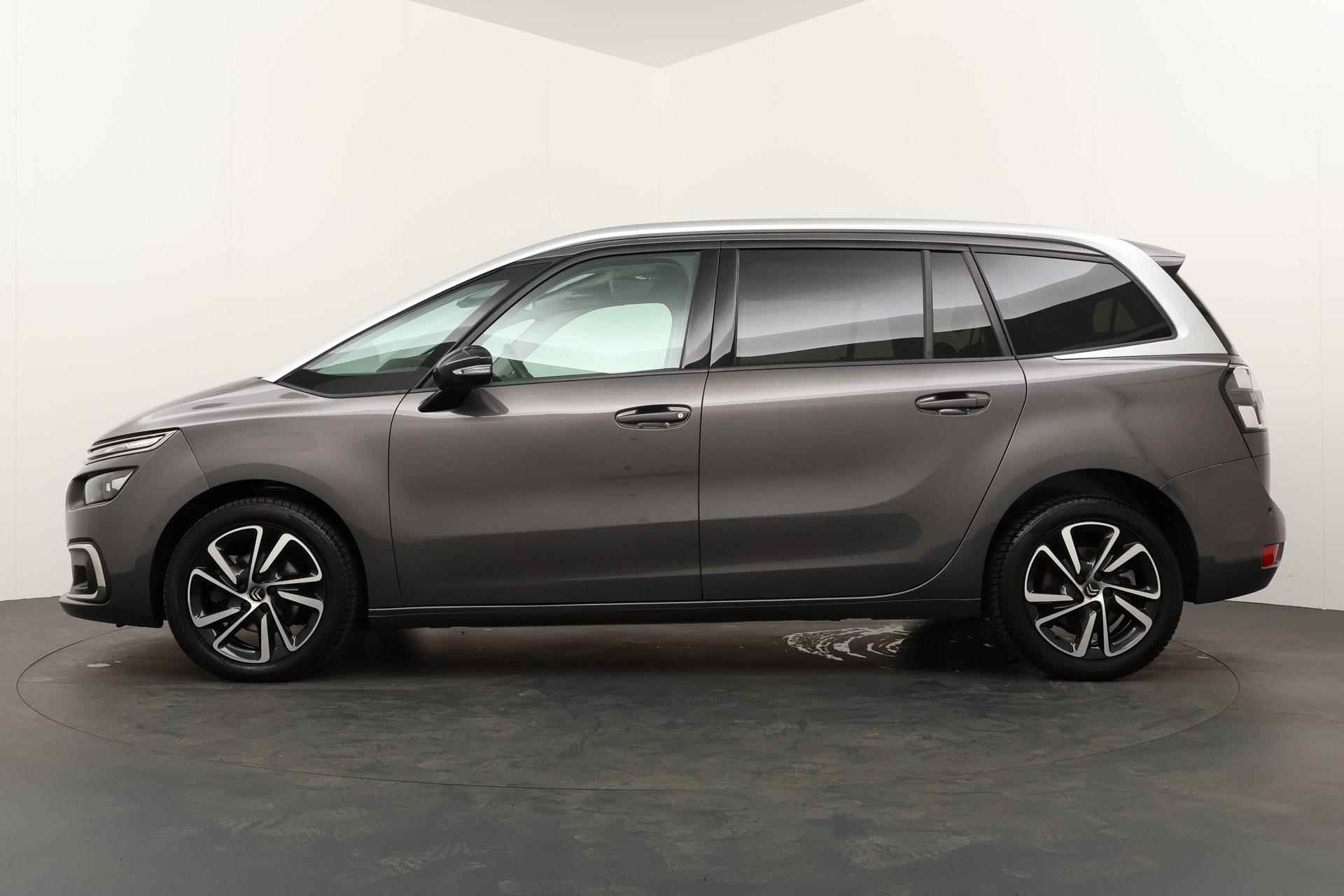 Citroen Grand C4 SpaceTourer 1.2 130PK Shine Aut. 7-Pers. | Panoramadak | Navigatie | Camera v+a | Massage | Carplay | PDC V+A | LMV 17 inch - 2/29