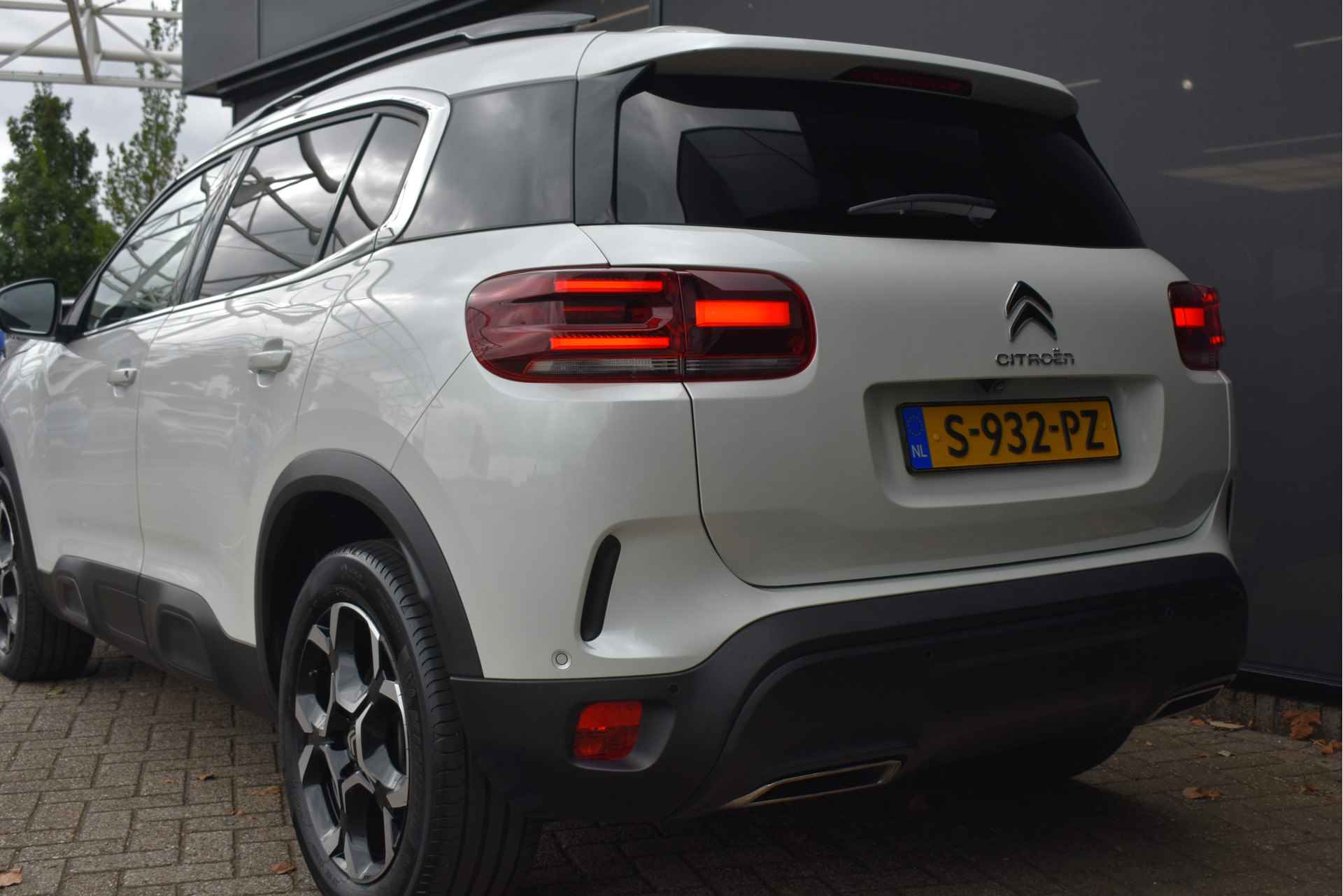 Citroën C5 Aircross 1.2 PureTech Business Plus 130pk Automaat | Leder | Adaptive Cruise | Navigatie | Achteruitrijcamera | Alcantara | Climate Contr - 42/55