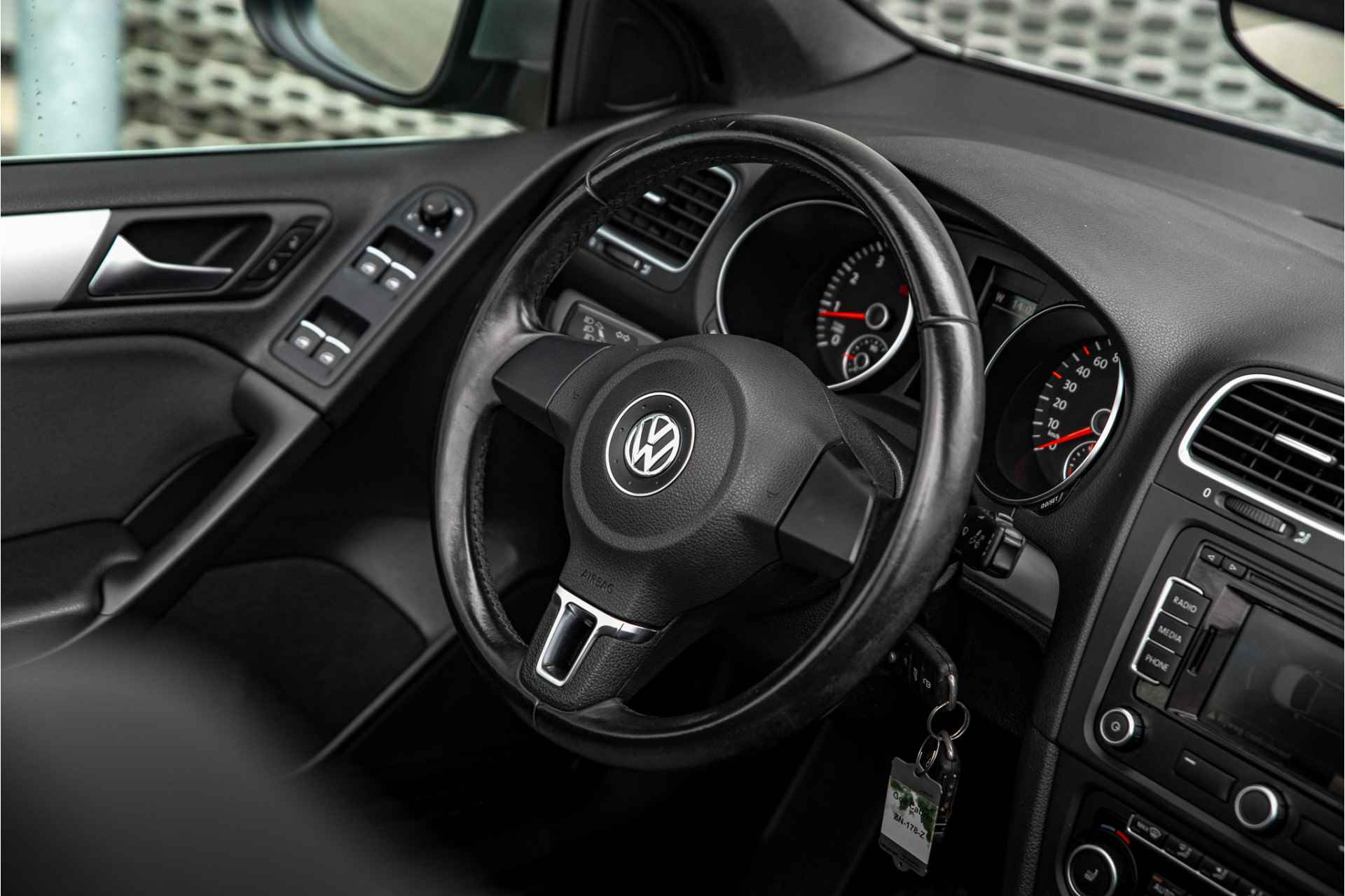 Volkswagen Golf Cabriolet 1.2 TSI 105PK BlueMotion | Navigatie | Climate Controle | PDC v+a | Stoelverwarming | Windscherm - 12/19