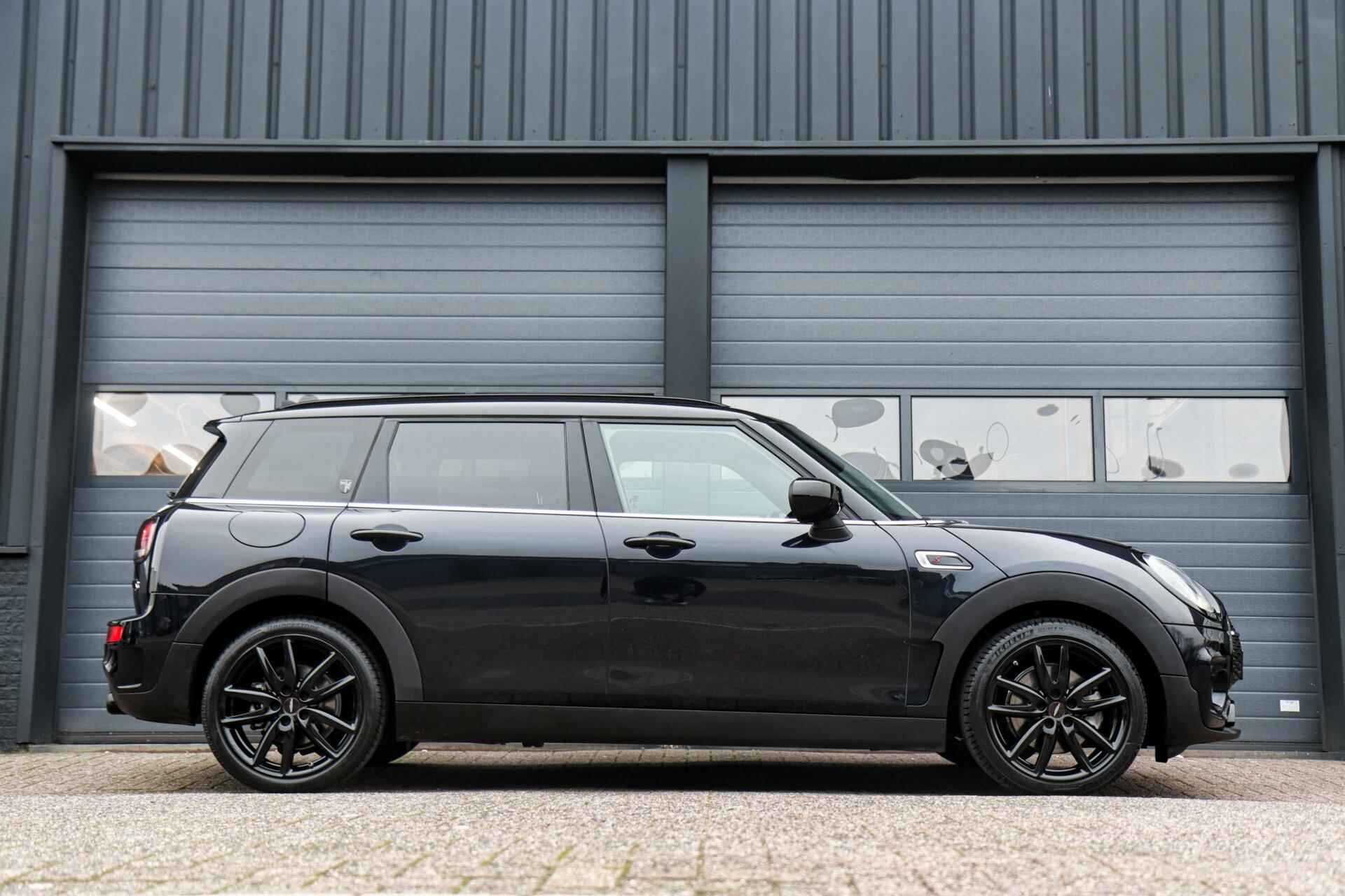 Mini Clubman 2.0 Cooper S MINI Yours /LED/LEDER/CARPLAY/VIRTUAL/CAMERA/KEYLESS! - 3/22