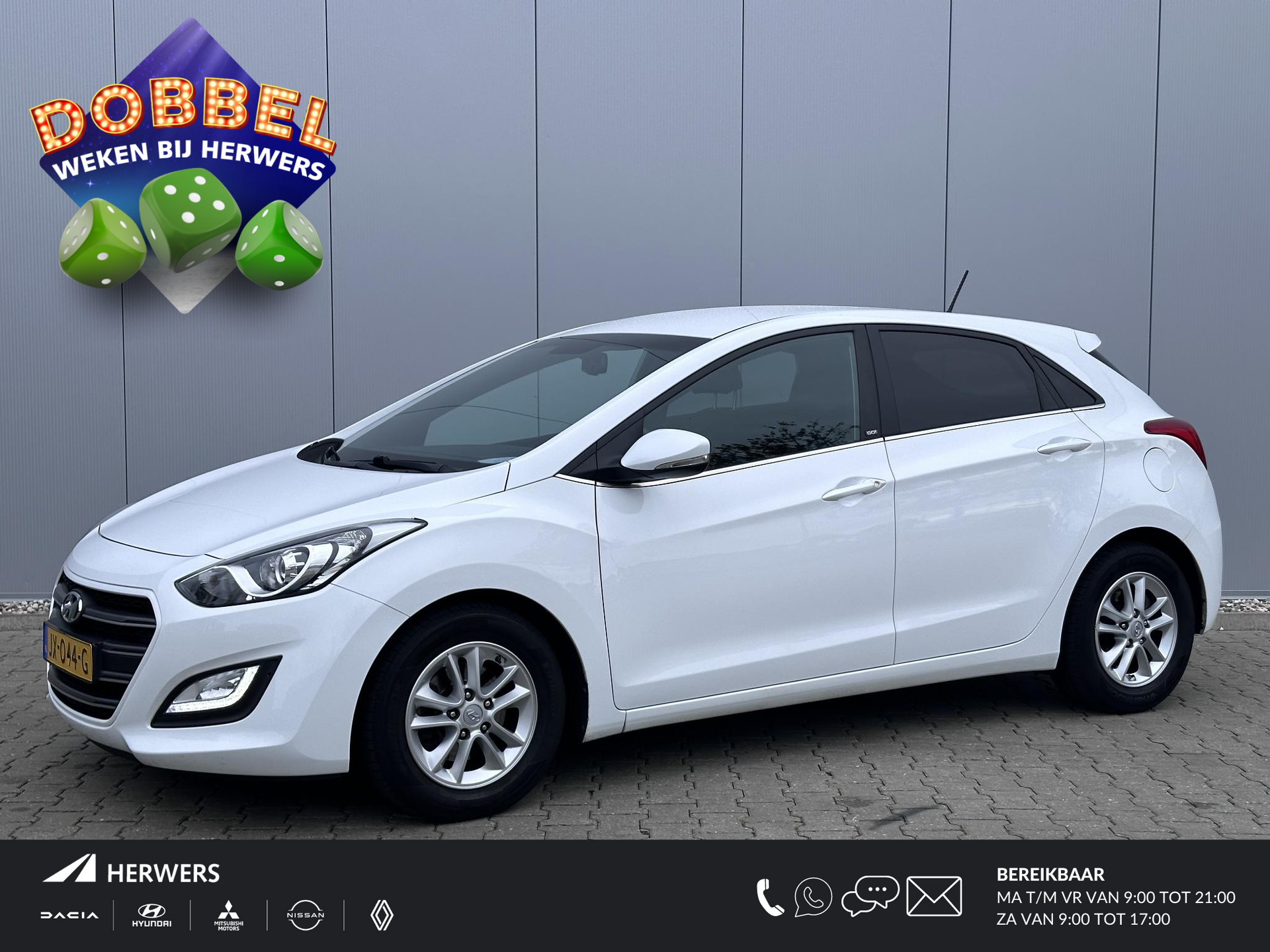 Hyundai i30 1.6 GDi GO! 2016 / Navigatie / Cruise Control / Climate Control / Bluetooth / Limit Control /