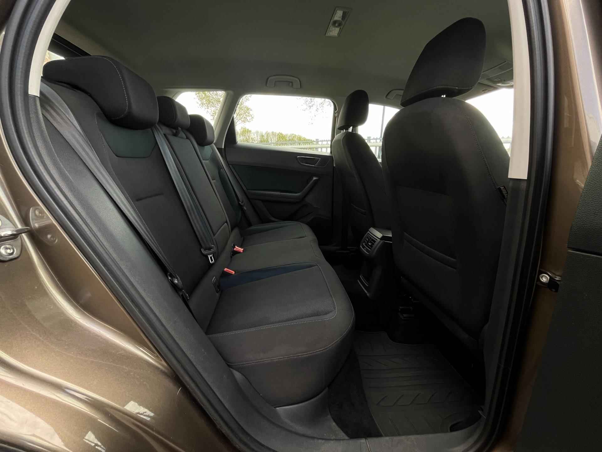 Seat Ateca 1.4 EcoTSI Style 150PK TREKHAAK UITKLAPB. / ADAPTIEVE CRUISE / ELEKTR ACHTERKLEP / KOPLAMPSPROEI / STOELVERW. / CAMERA - 32/44