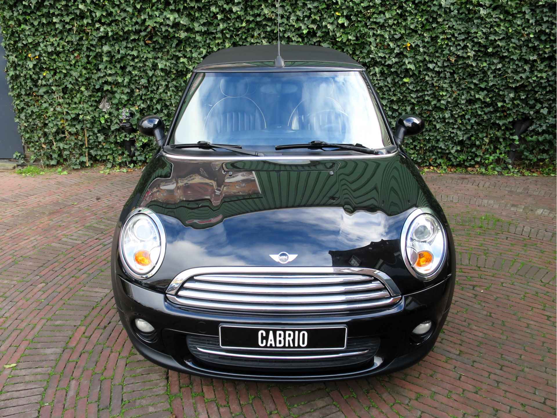 MINI Cabrio 1.6 Cooper Chili R57 LCI met Leder, Navi, BT, Xenon en 17" - 9/56