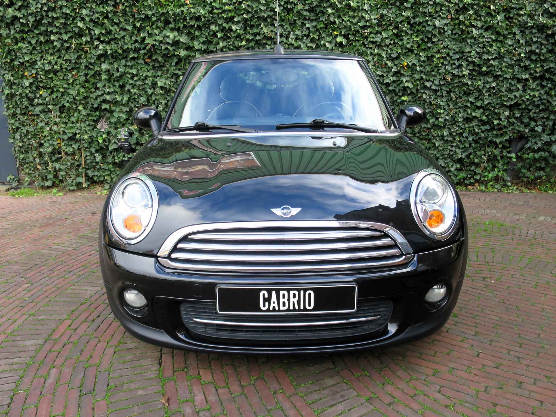 MINI Cabrio 1.6 Cooper Chili R57 LCI met Leder, Navi, BT, Xenon en 17" - 37/56