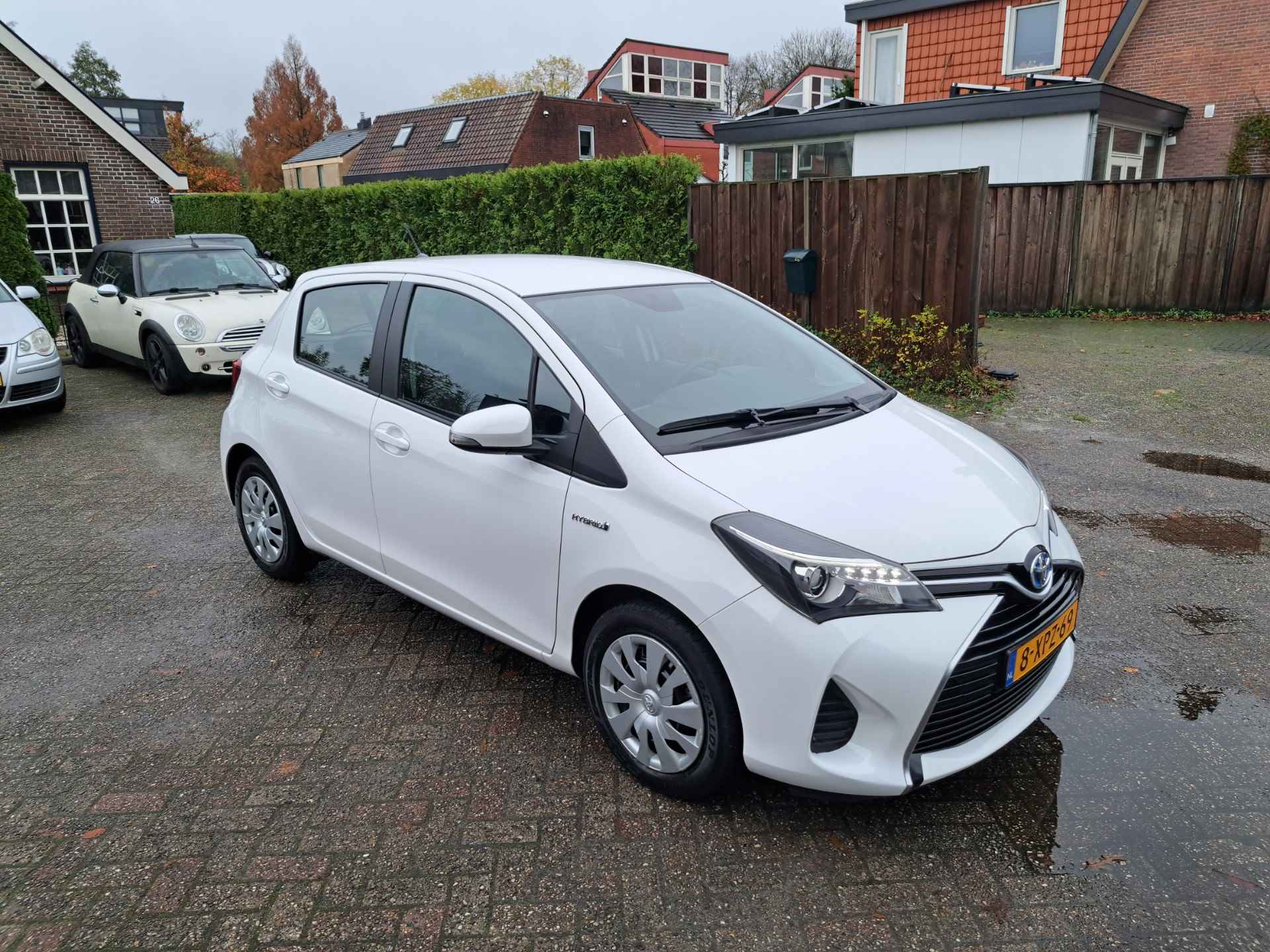 Toyota Yaris 1.5 Hybrid Aspiration - 3/19