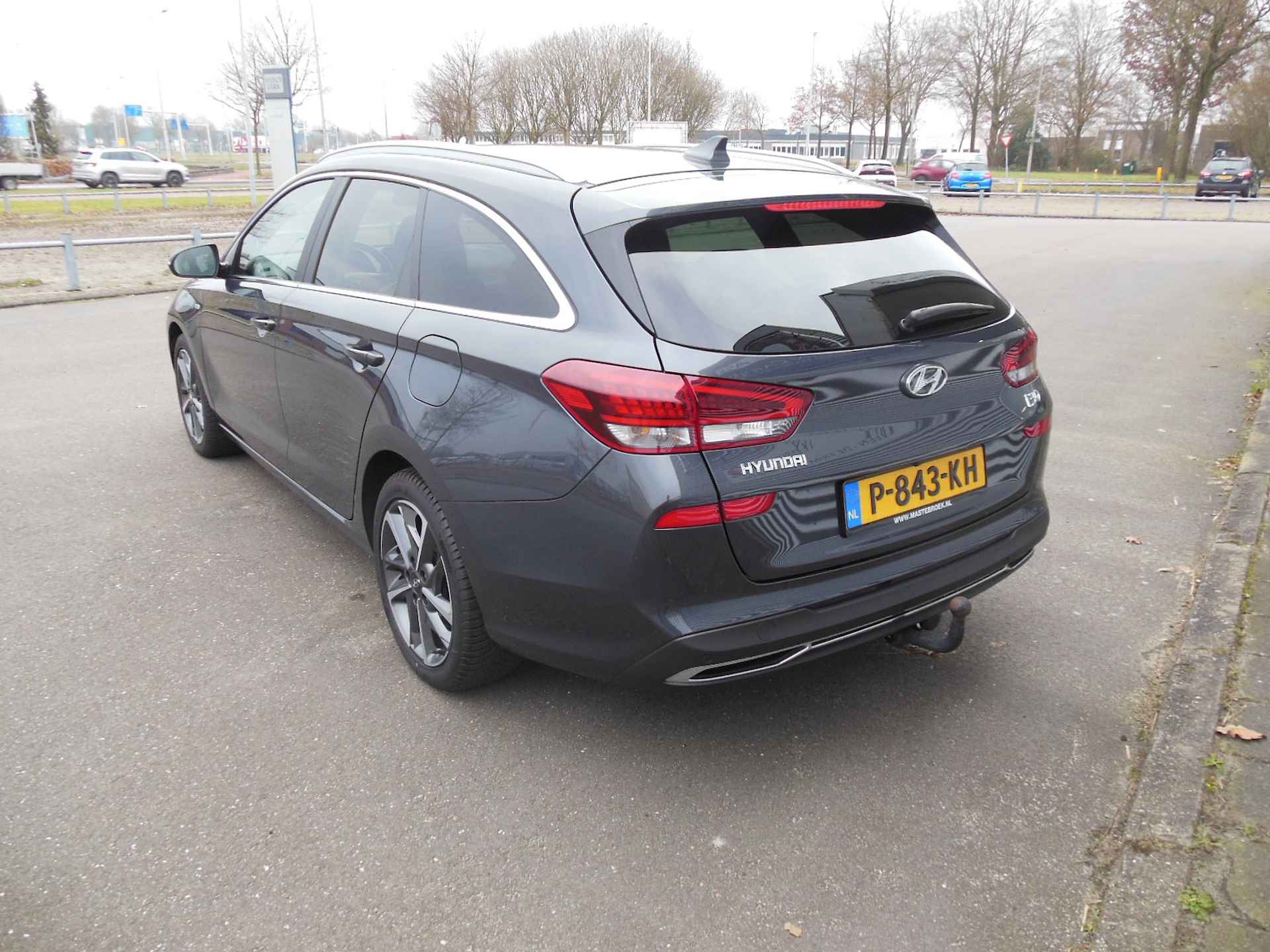 Hyundai i30 Wagon 1.5 T-GDi MHEV Premium Staat in Hoogeveen - 8/25