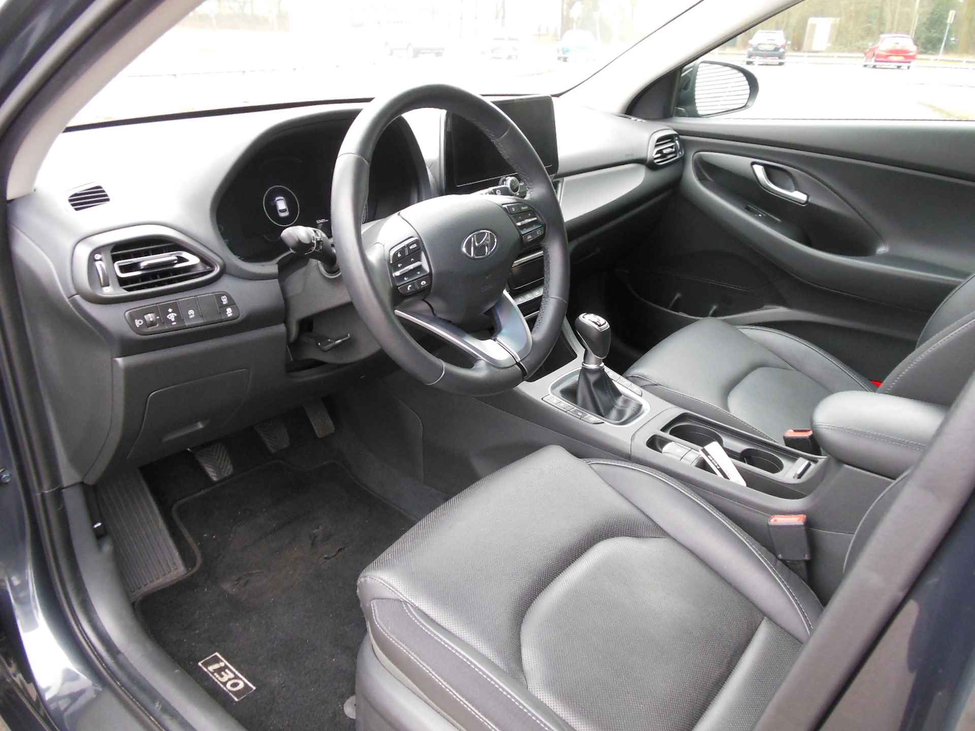 Hyundai i30 Wagon 1.5 T-GDi MHEV Premium Staat in Hoogeveen - 10/25