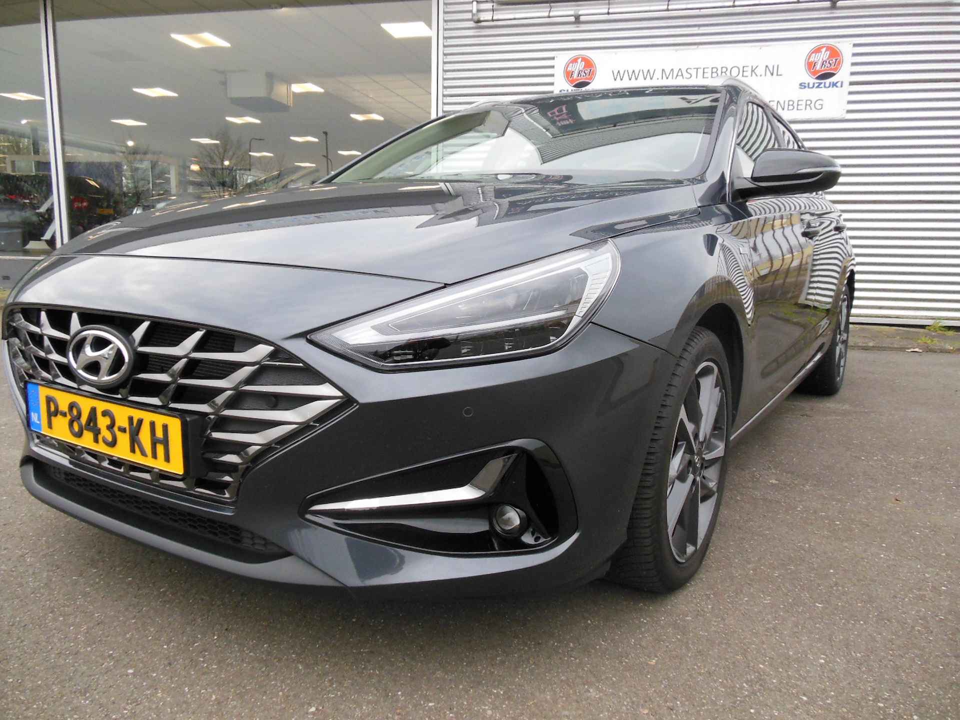 Hyundai i30 Wagon 1.5 T-GDi MHEV Premium Staat in Hoogeveen - 16/25